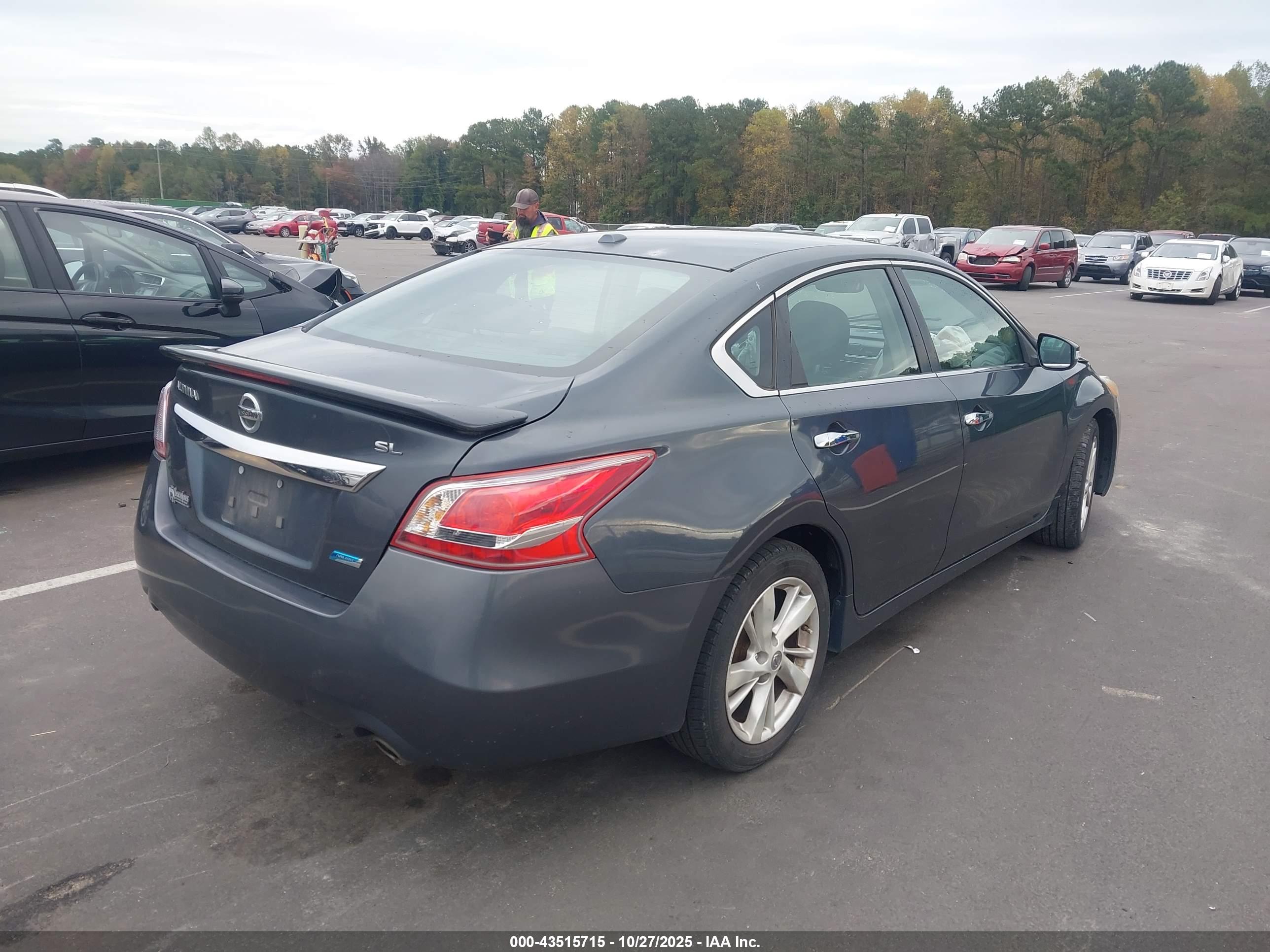 NISSAN ALTIMA image 4