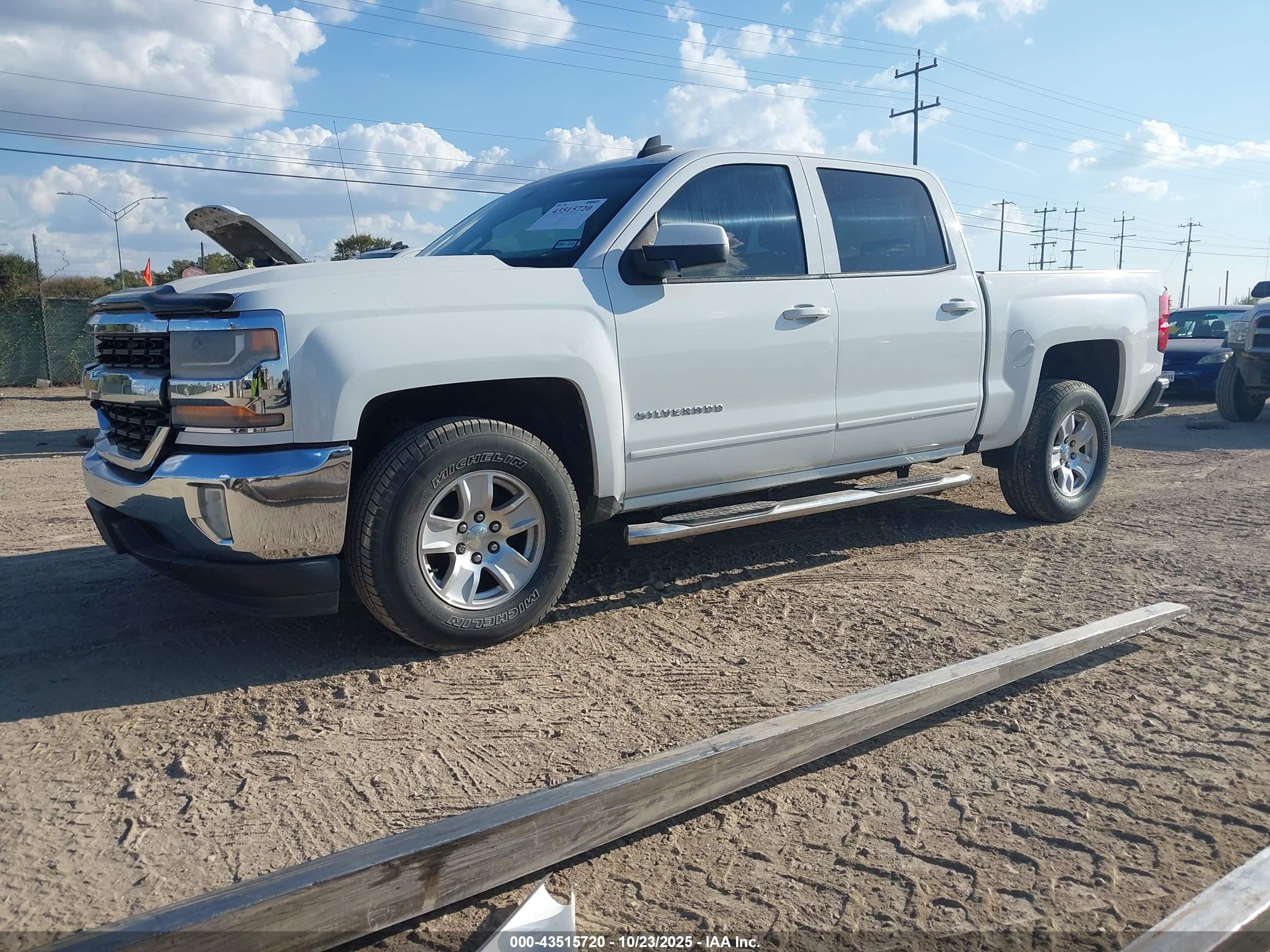 CHEVROLET SILVERADO image 2