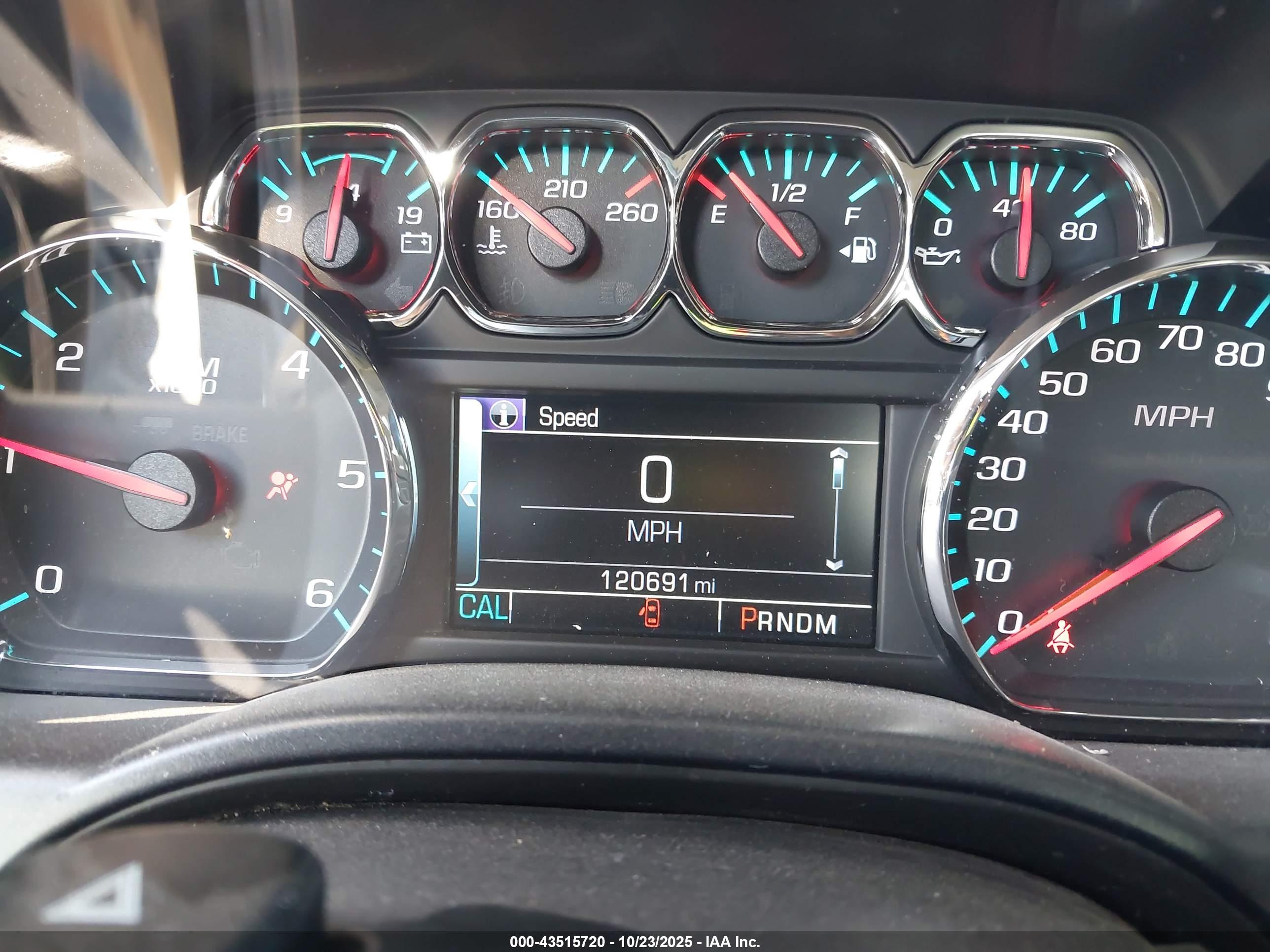 CHEVROLET SILVERADO image 7