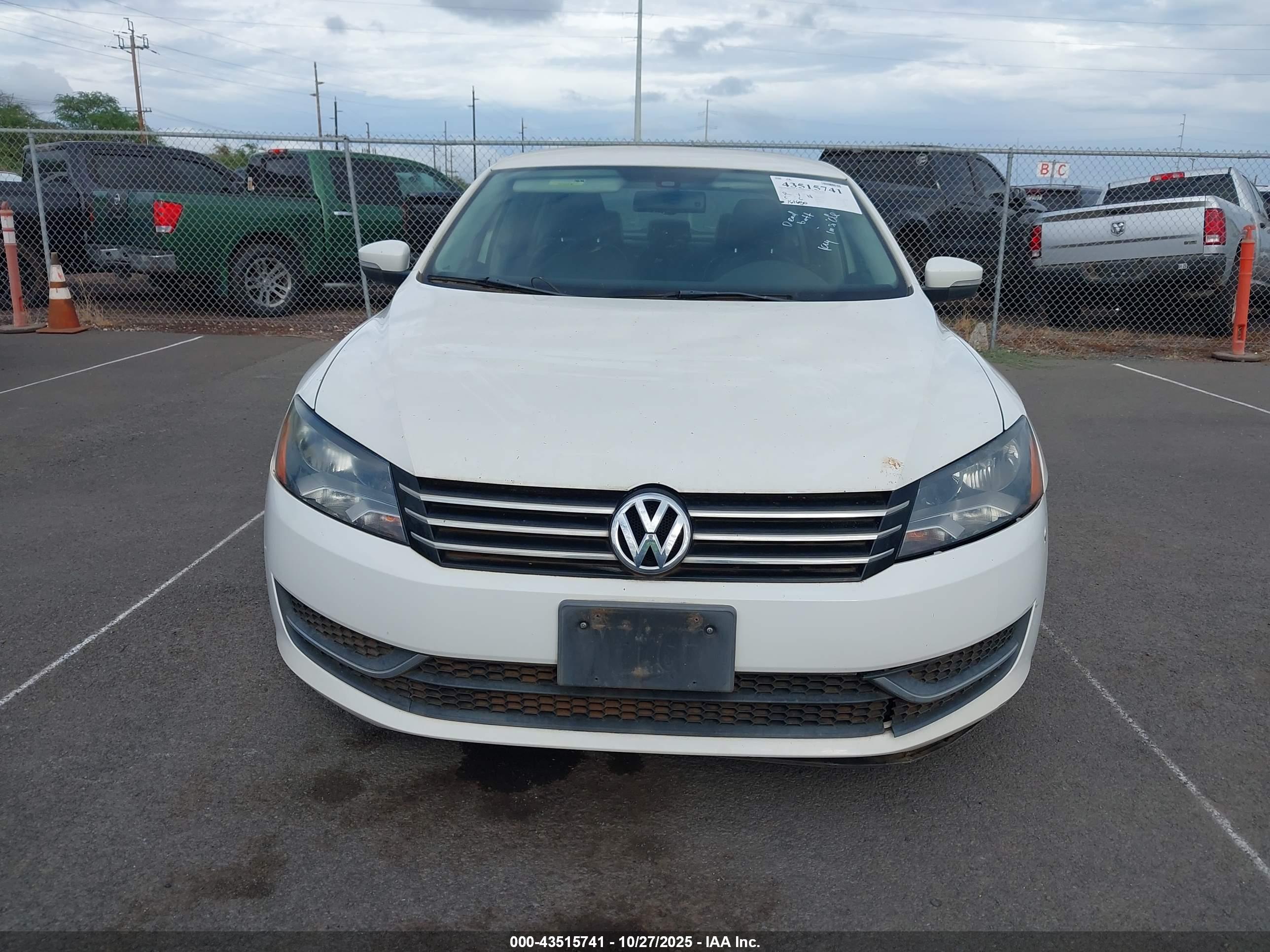 VOLKSWAGEN PASSAT image 6