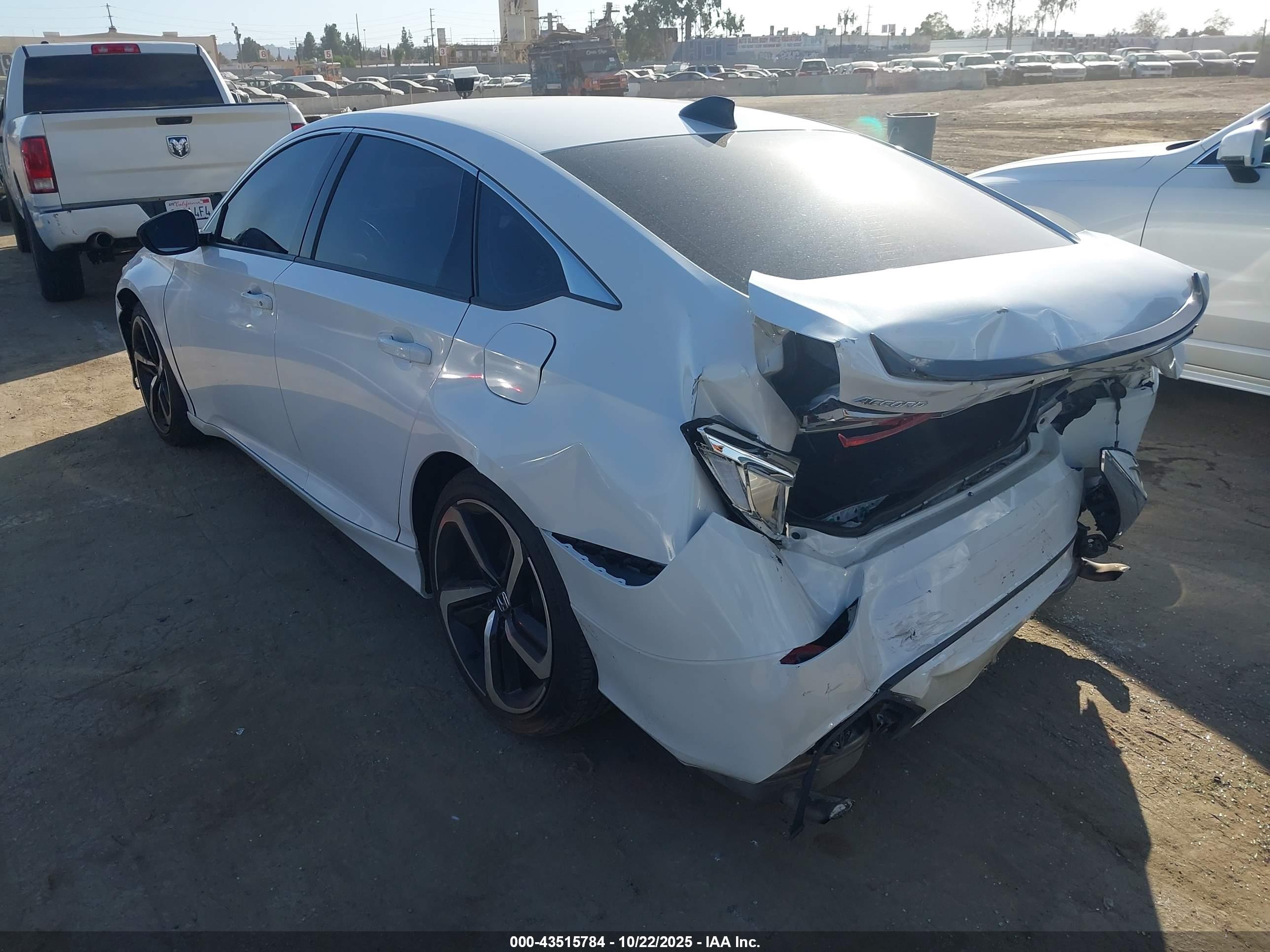 HONDA ACCORD image 3