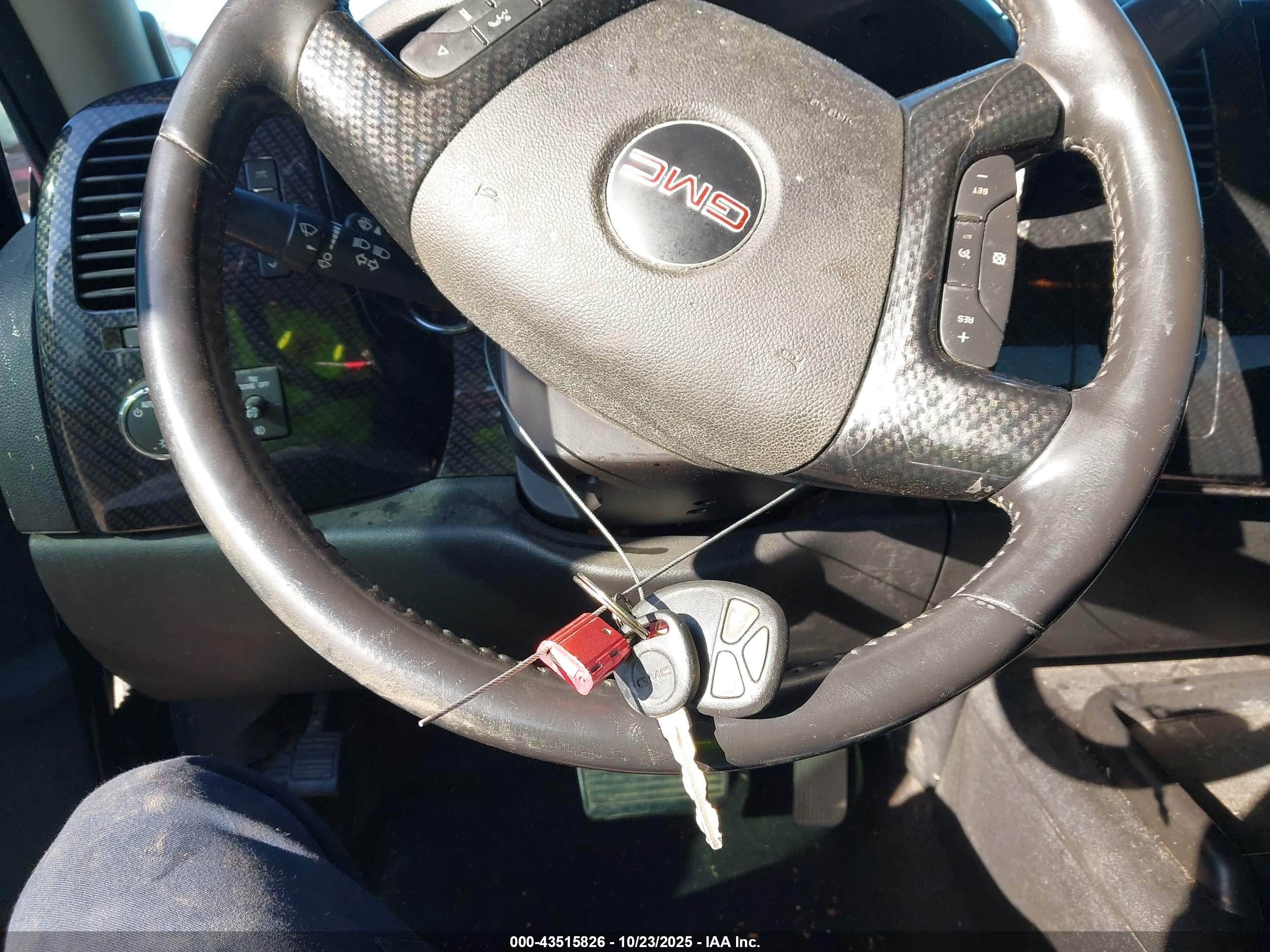 GMC SIERRA image 11