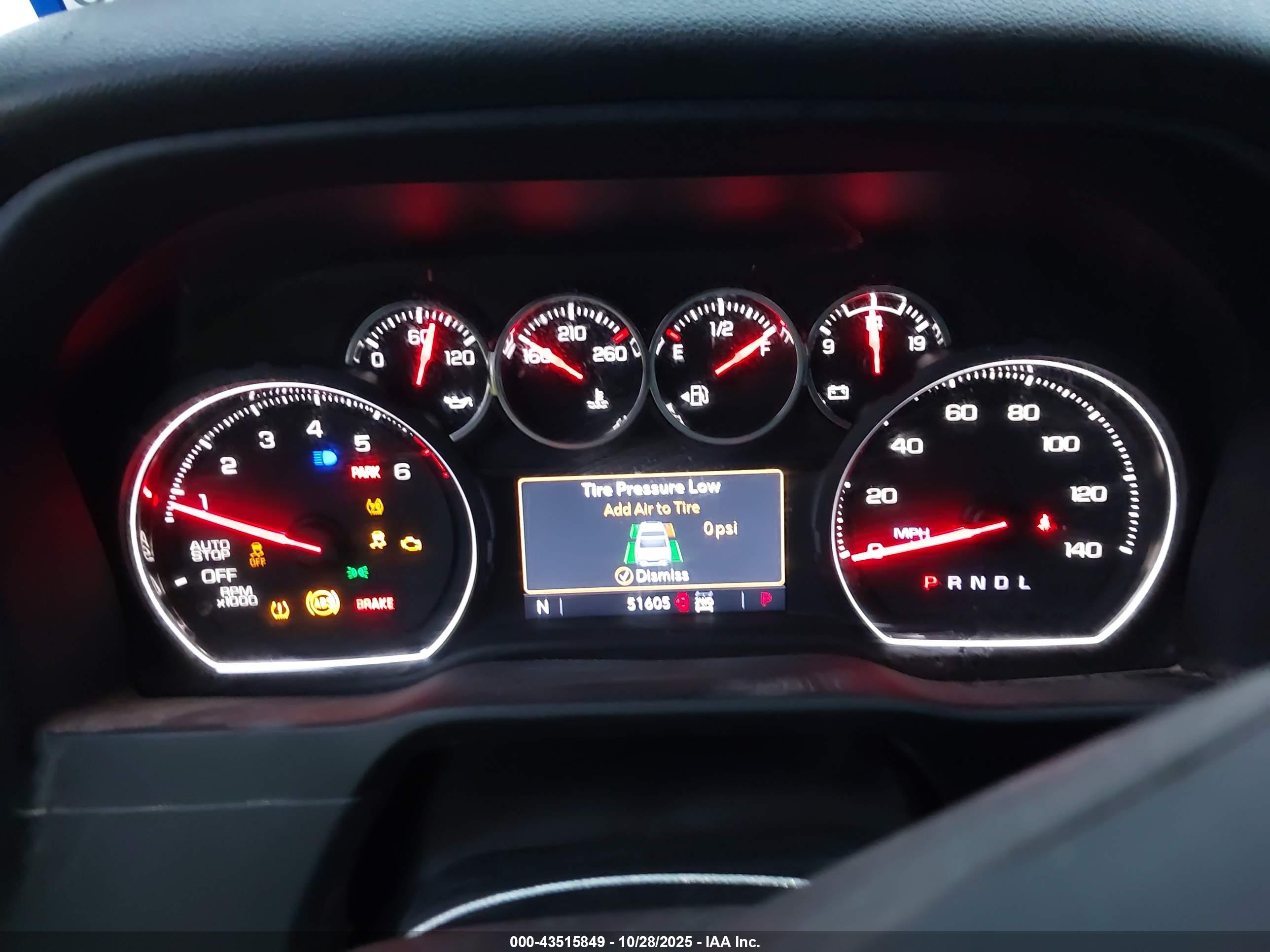 CHEVROLET SILVERADO image 7