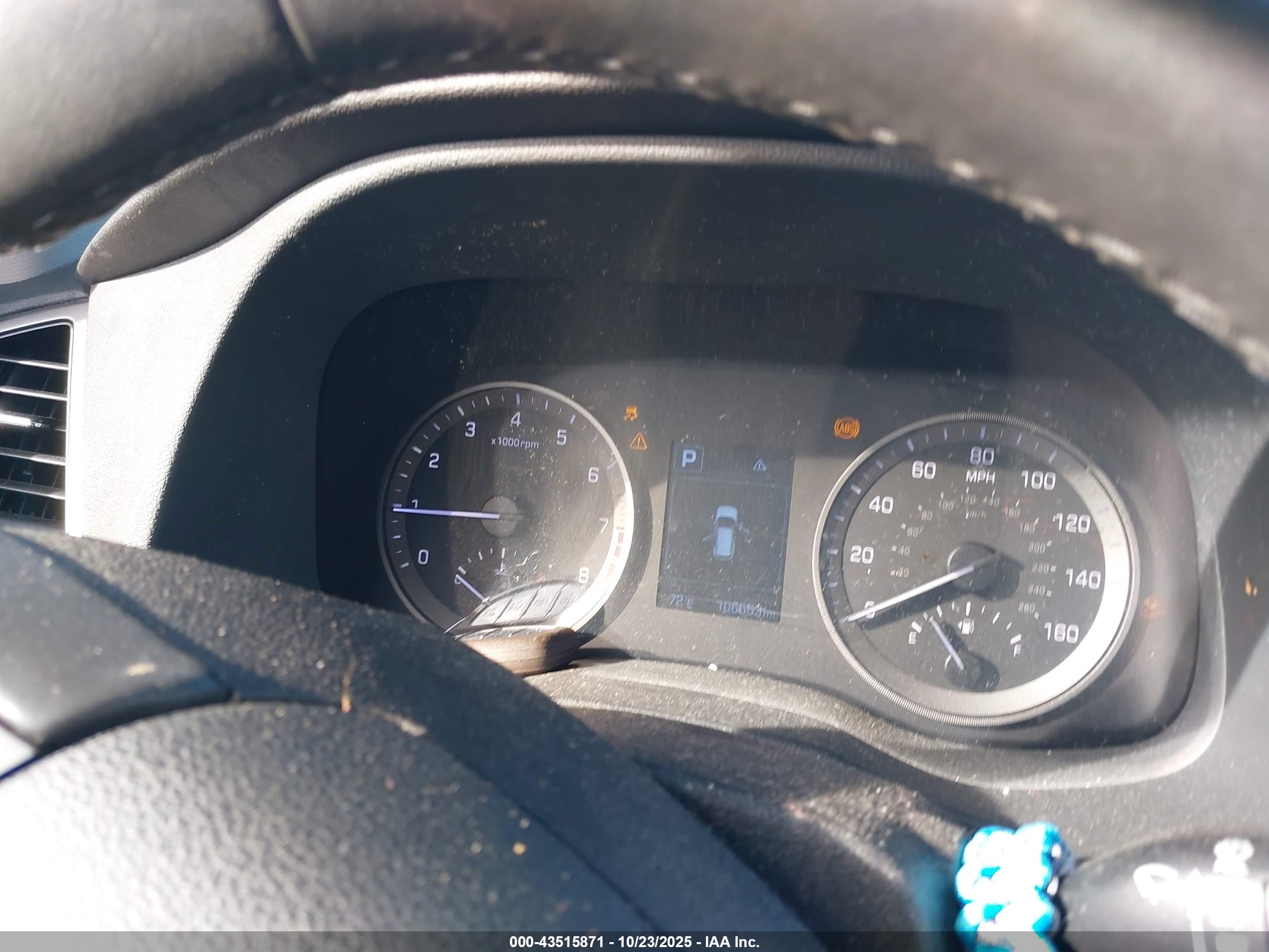 HYUNDAI TUCSON image 7