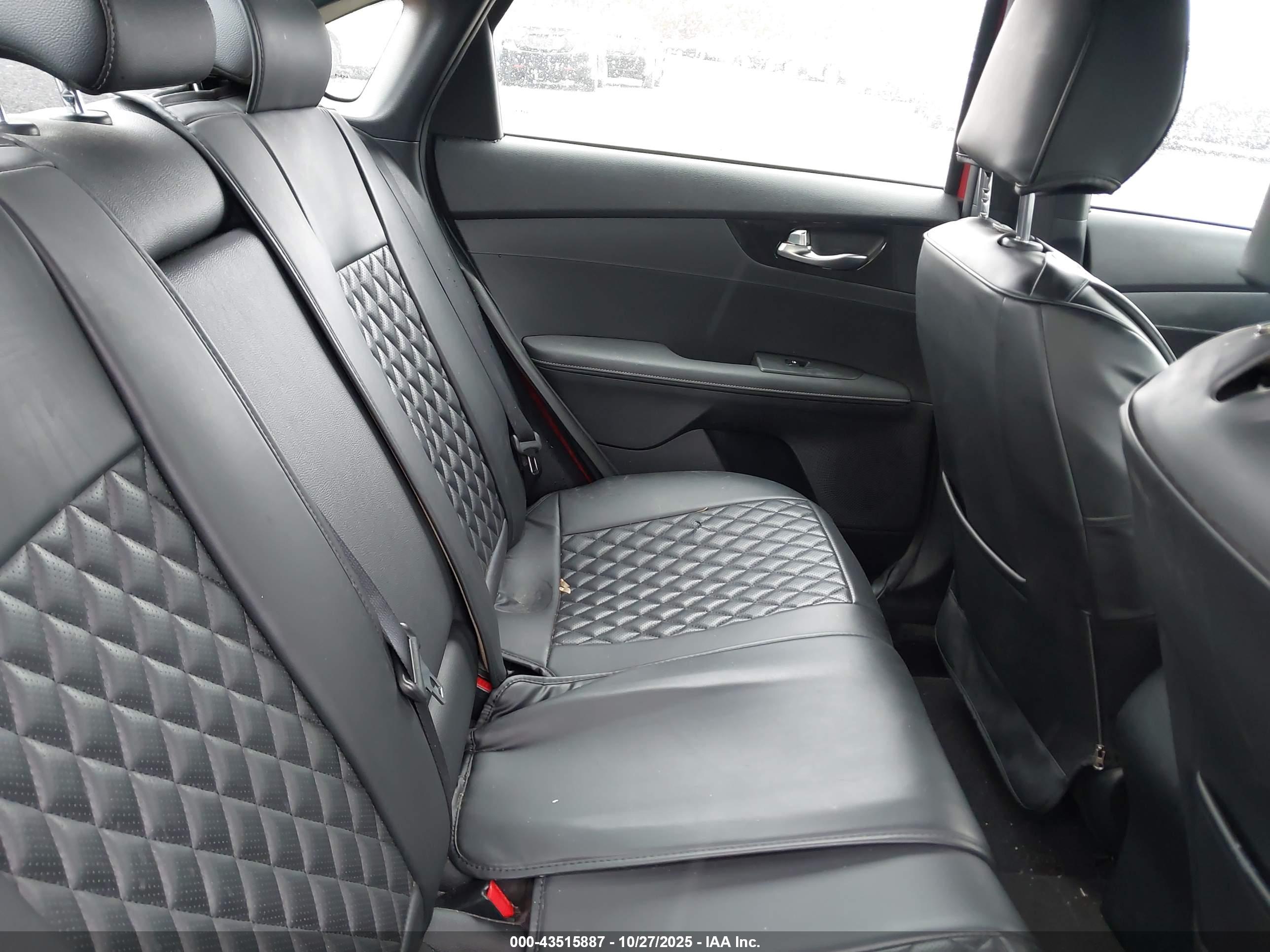 KIA FORTE image 8