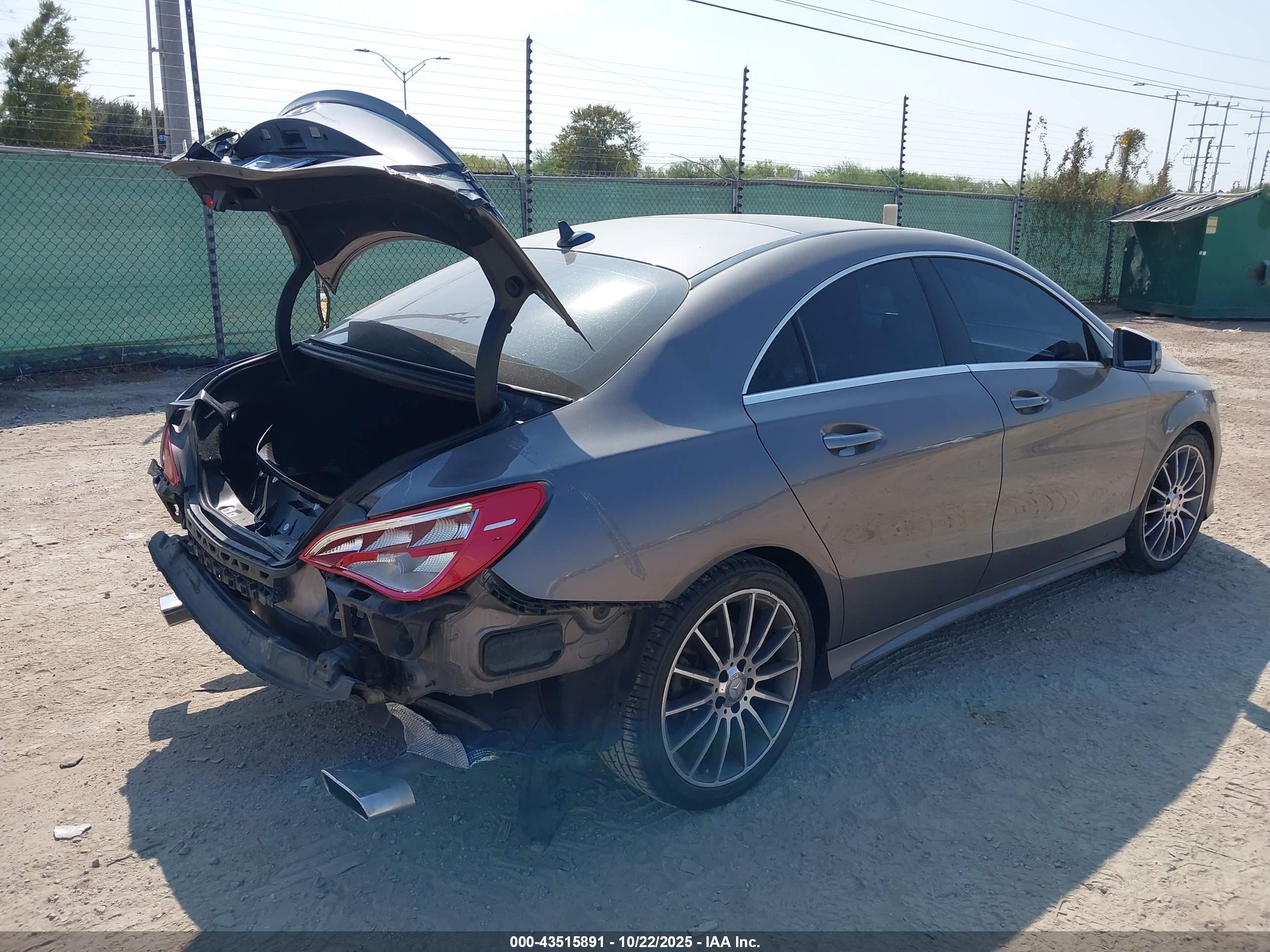 MERCEDES-BENZ CLA image 4