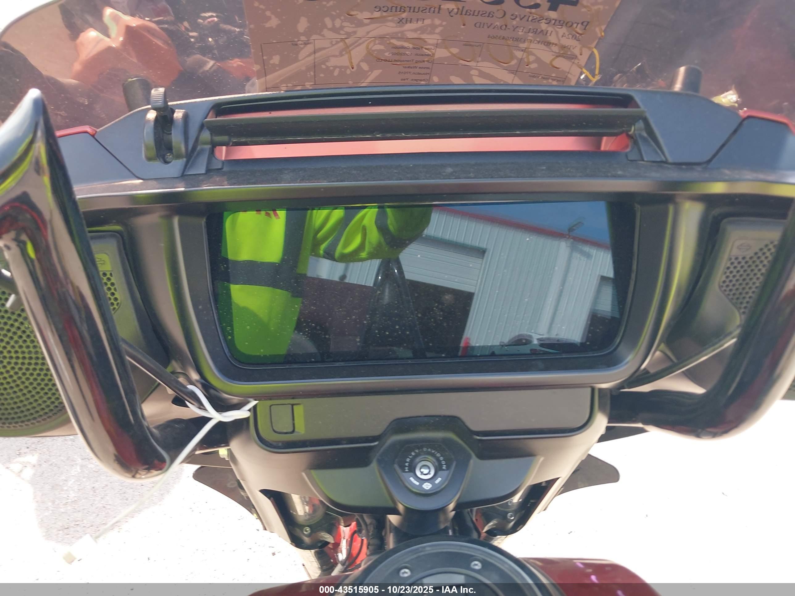 HARLEY-DAVIDSON FLHX image 7