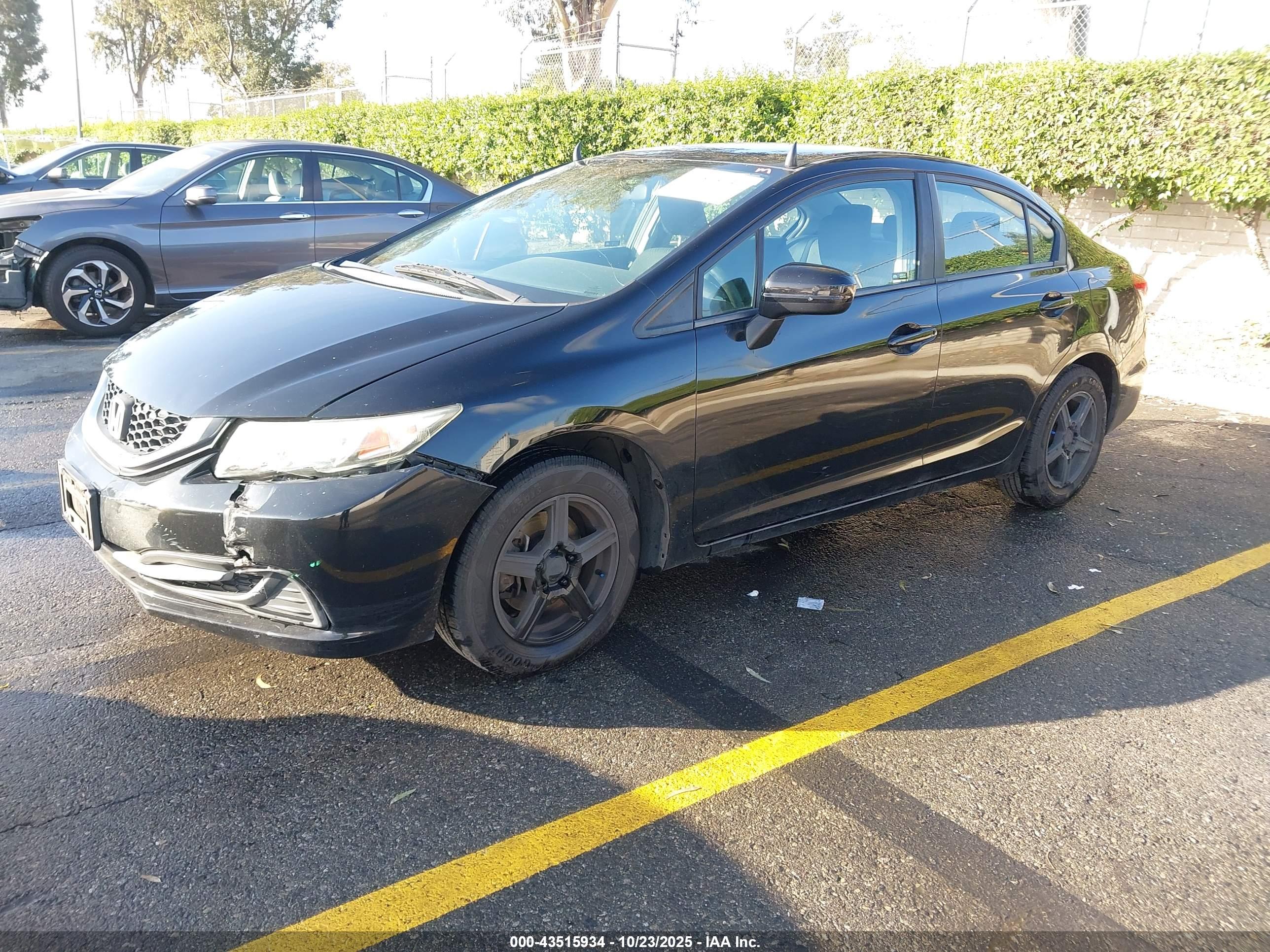 HONDA CIVIC image 2
