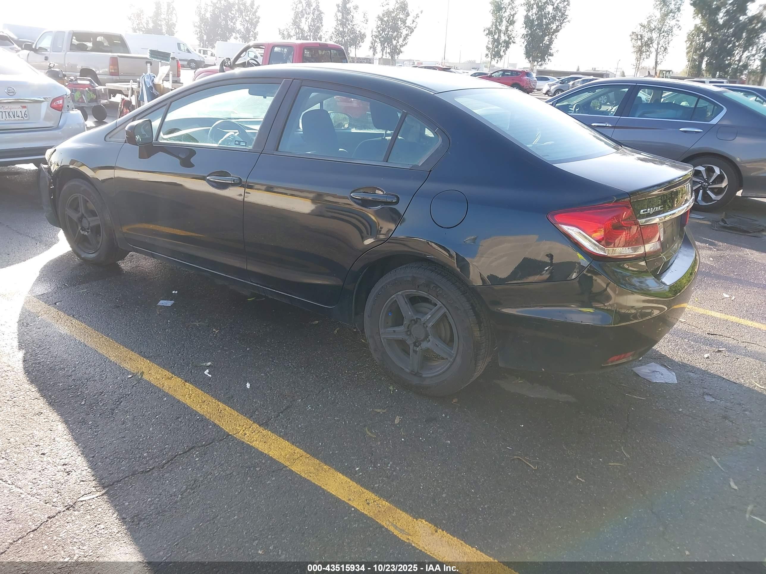 HONDA CIVIC image 3
