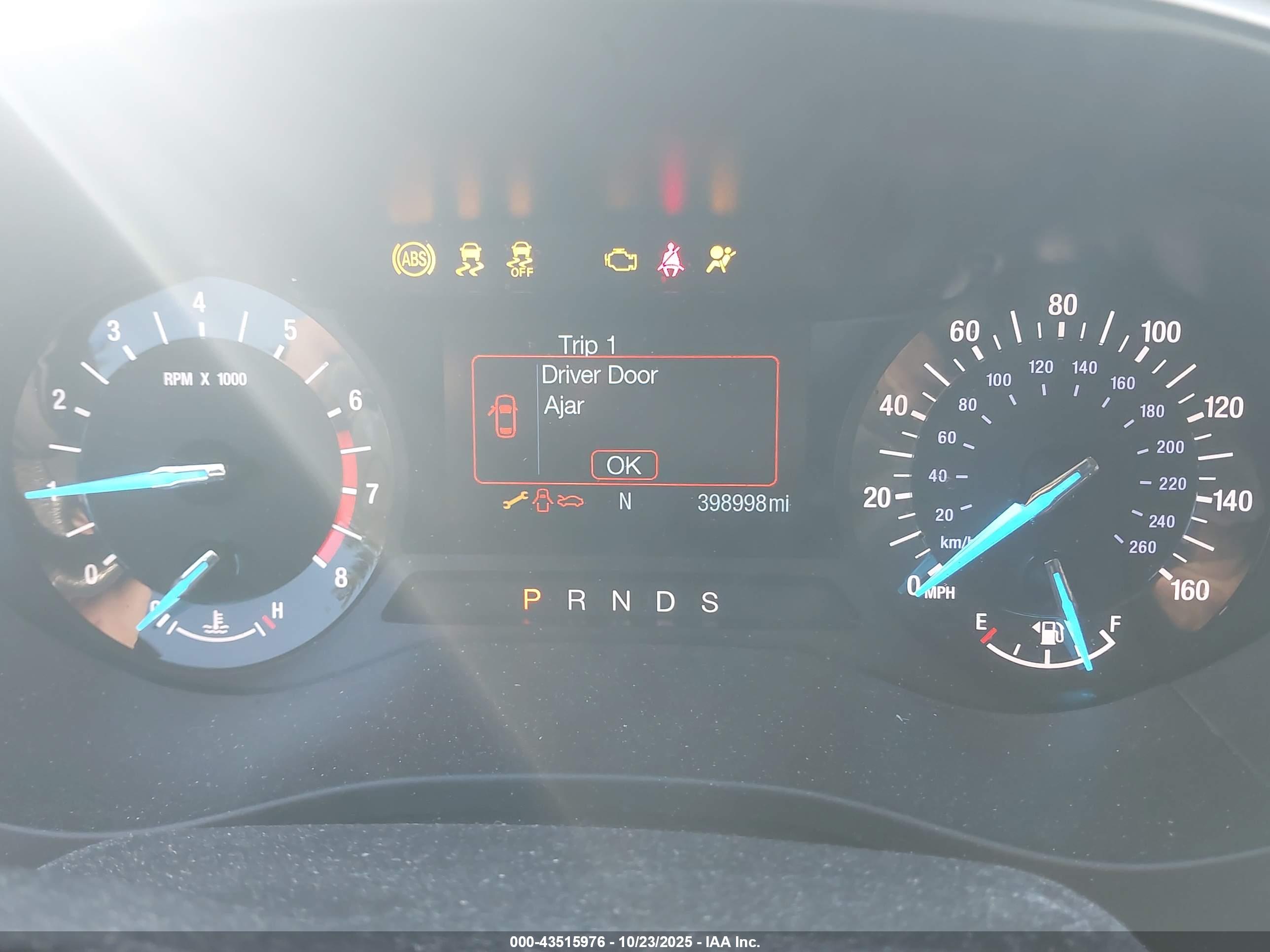 FORD FUSION image 7