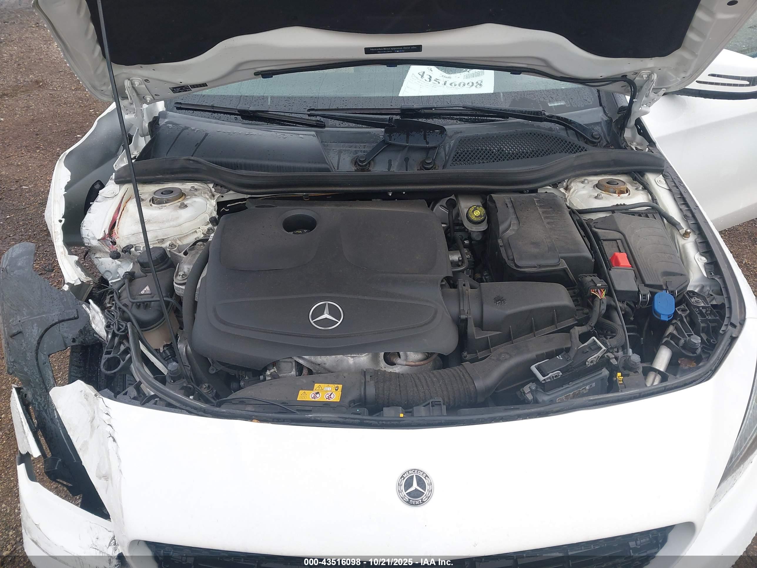 MERCEDES-BENZ CLA image 10