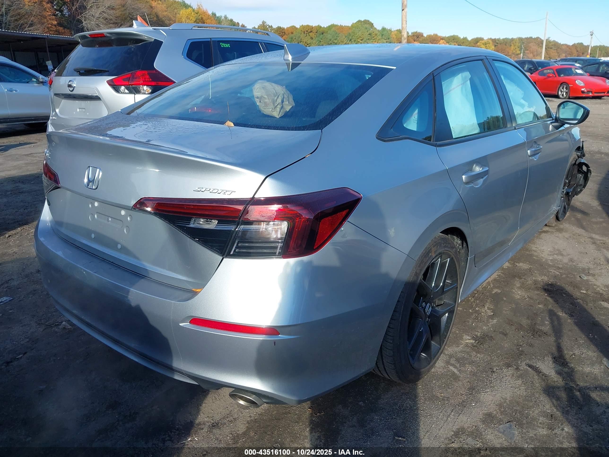 HONDA CIVIC image 4