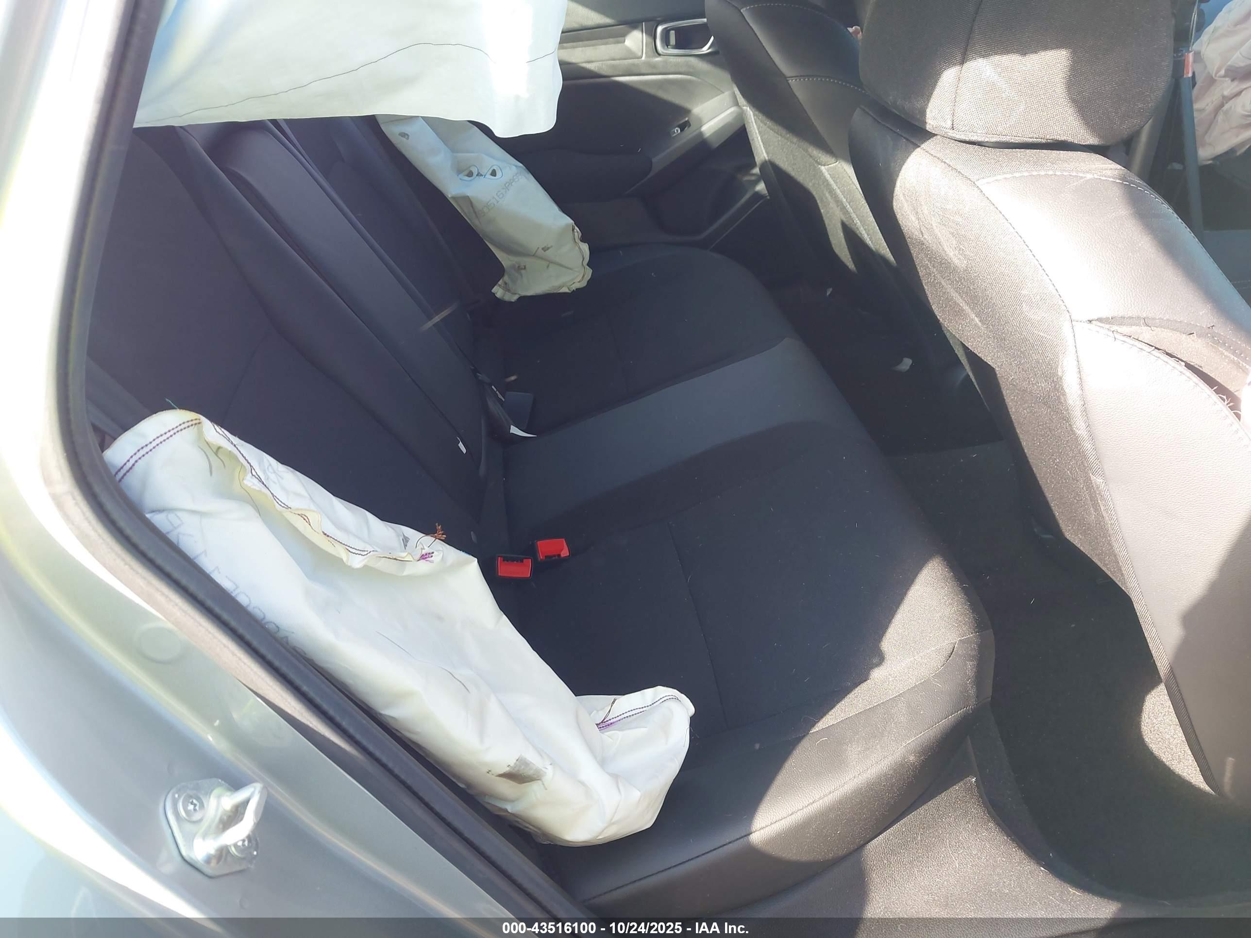 HONDA CIVIC image 8