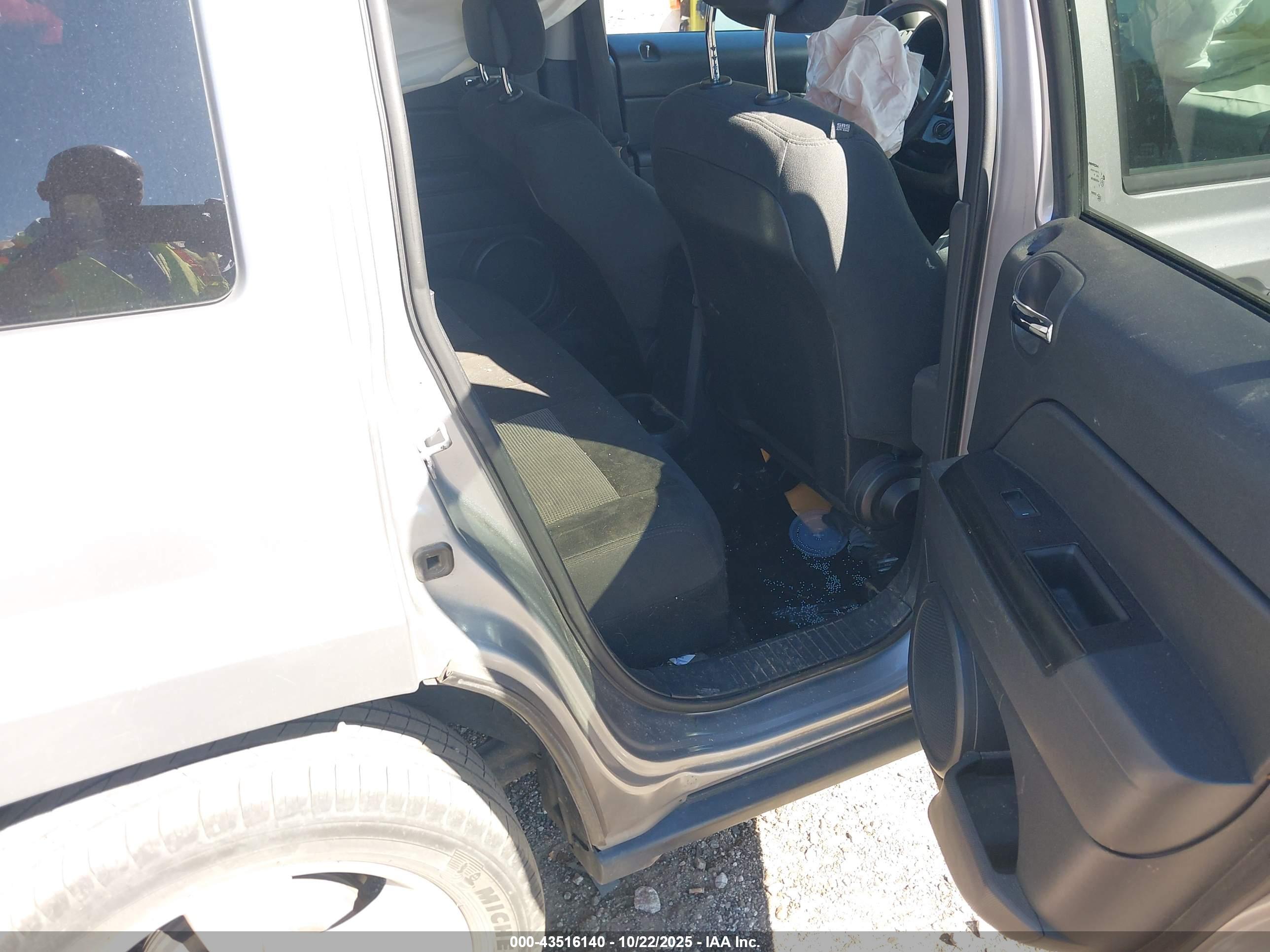 JEEP PATRIOT image 8
