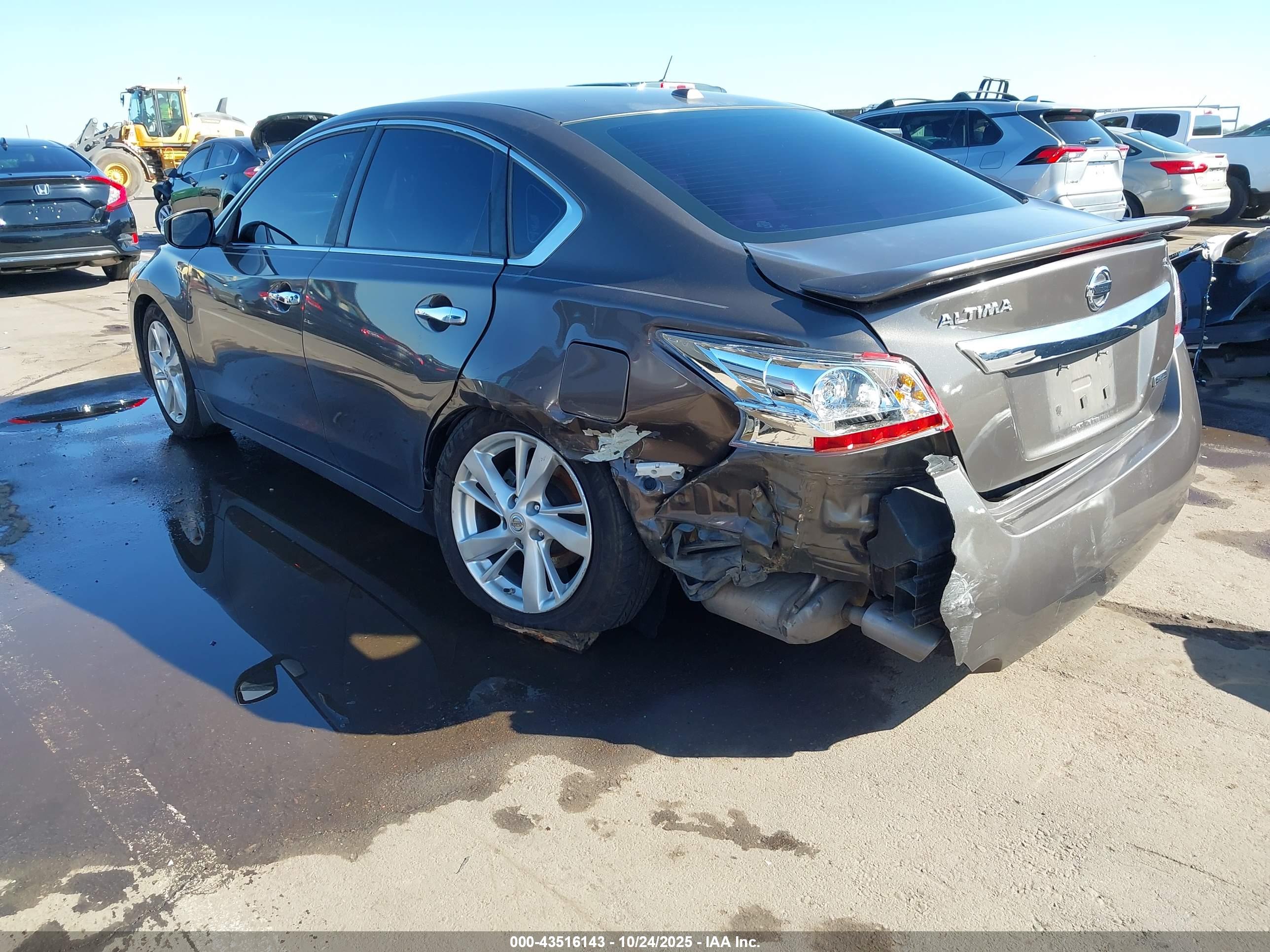 NISSAN ALTIMA image 6