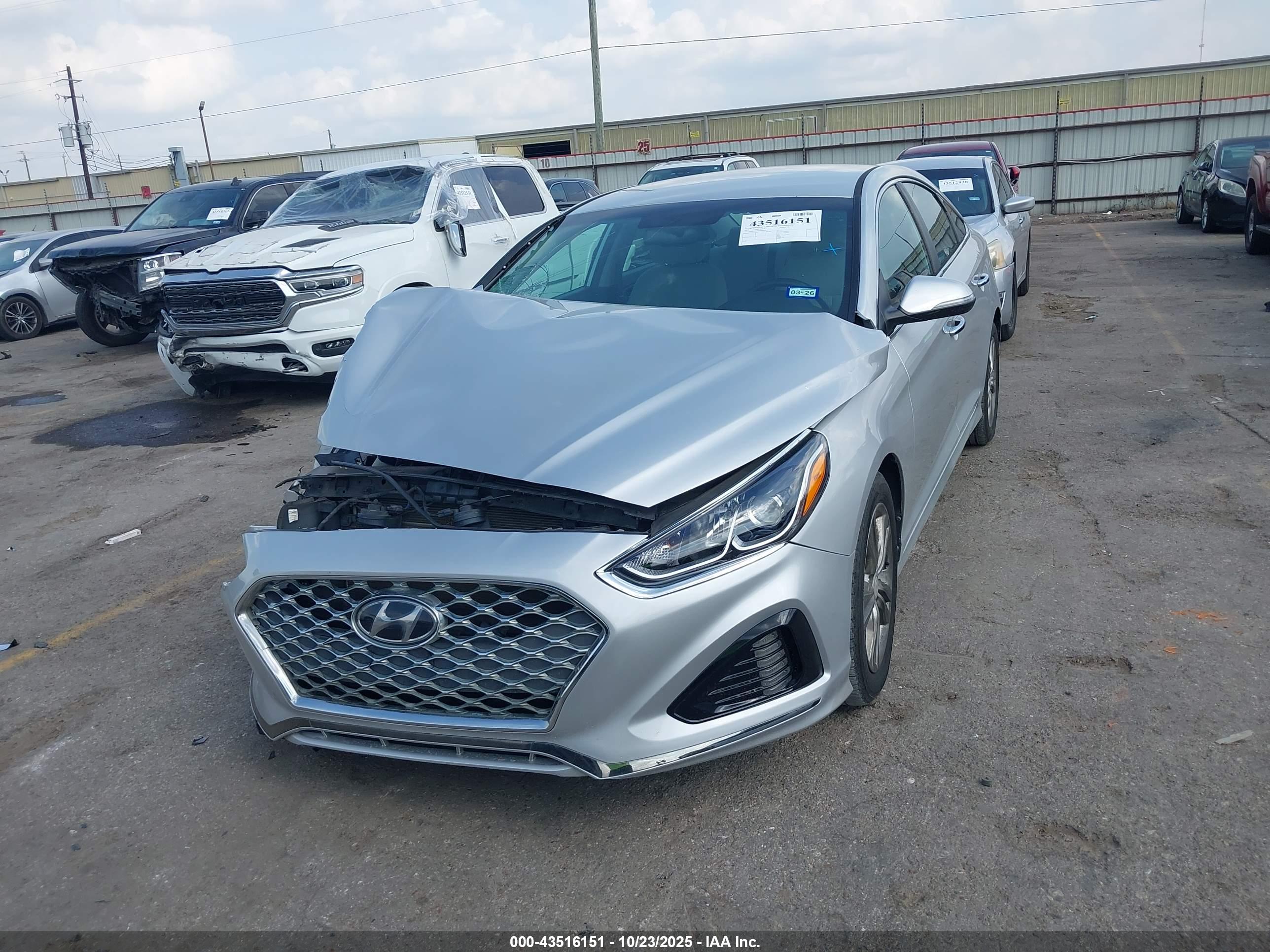 HYUNDAI SONATA image 6