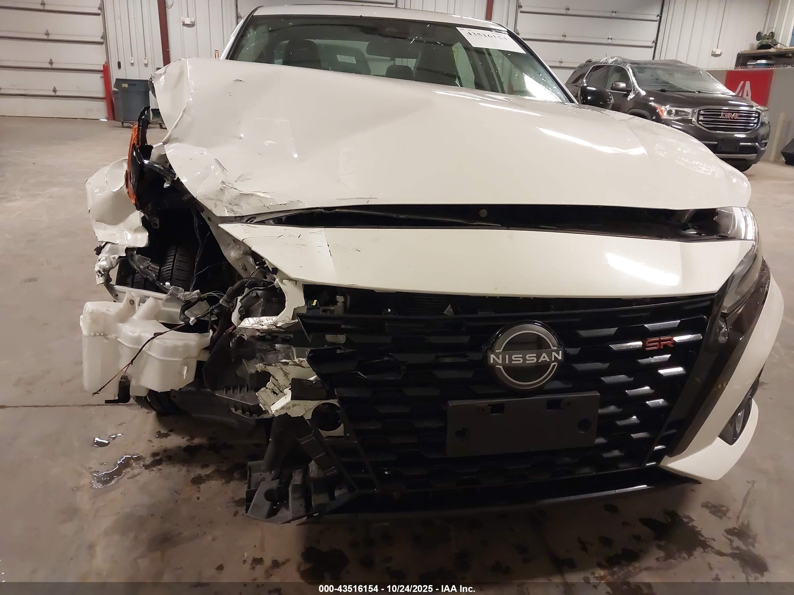 NISSAN ALTIMA image 6