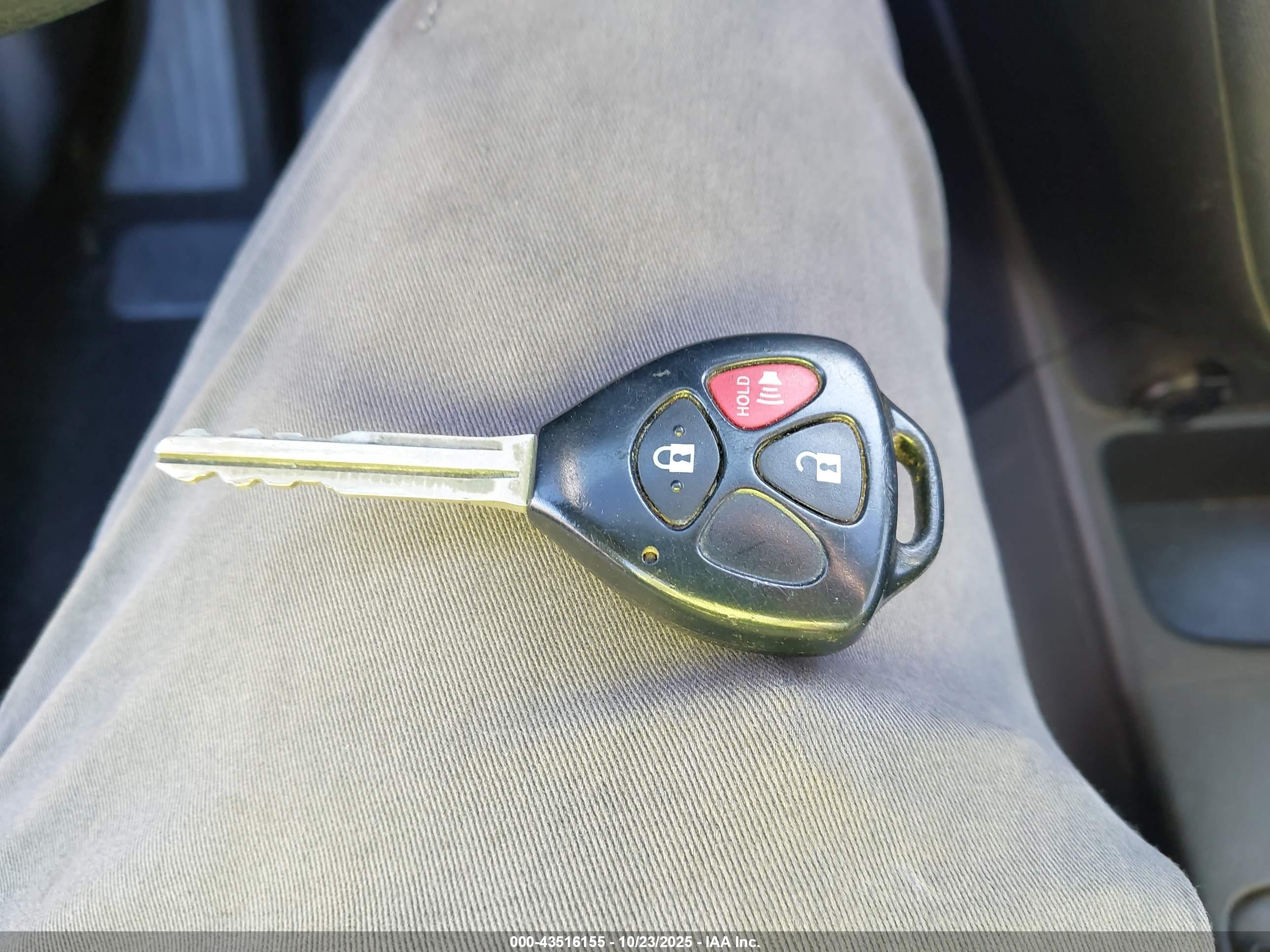 PONTIAC VIBE image 11