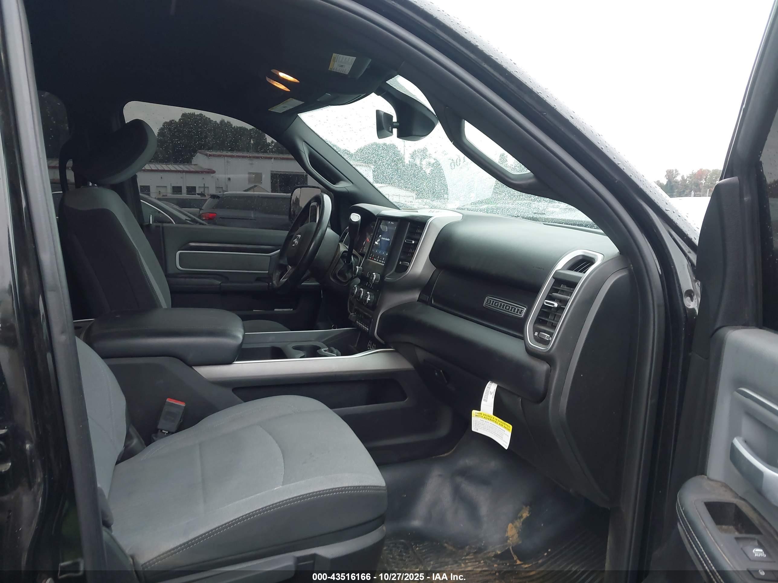 RAM 2500 image 5