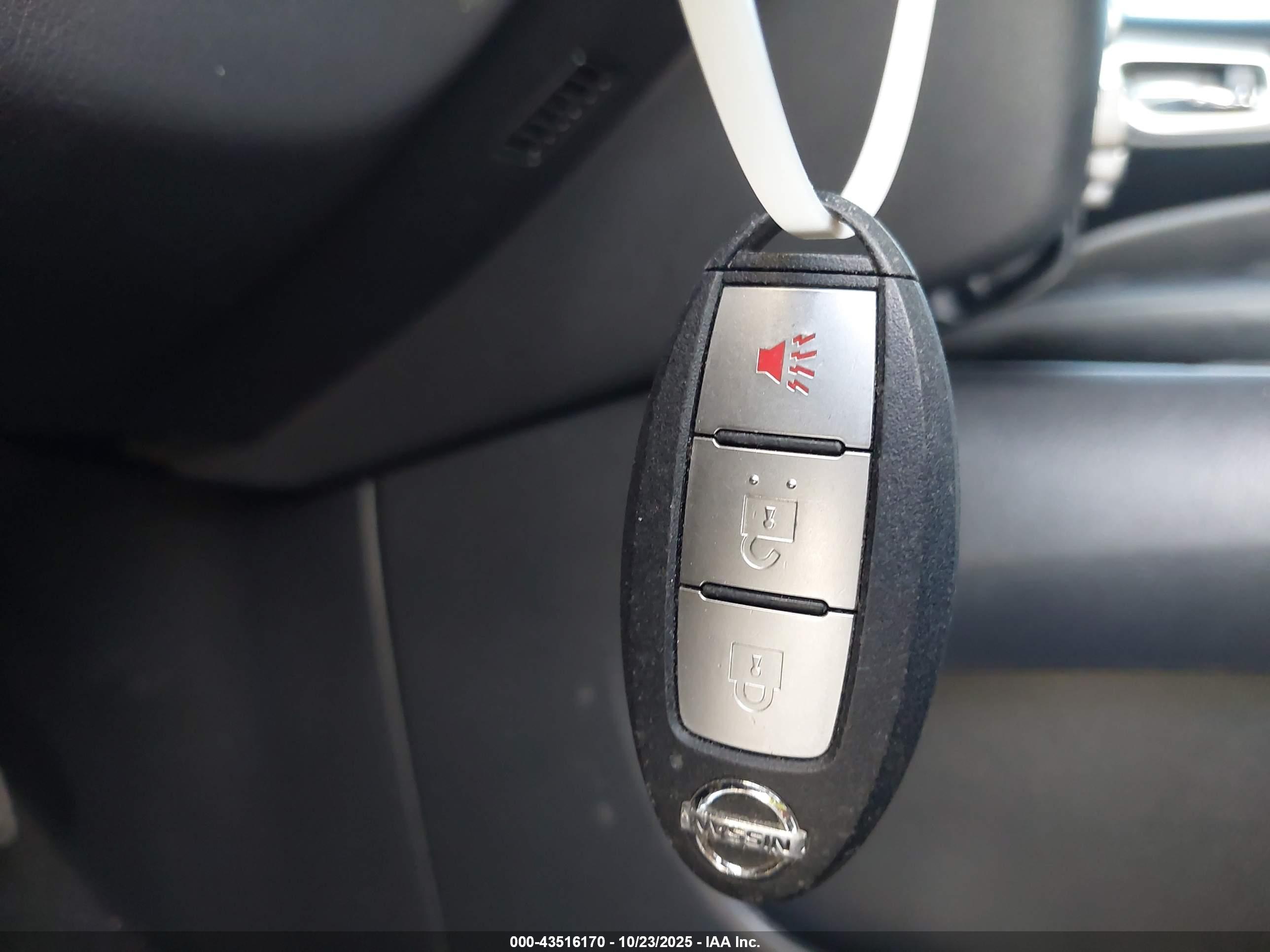 NISSAN PATHFINDER image 11