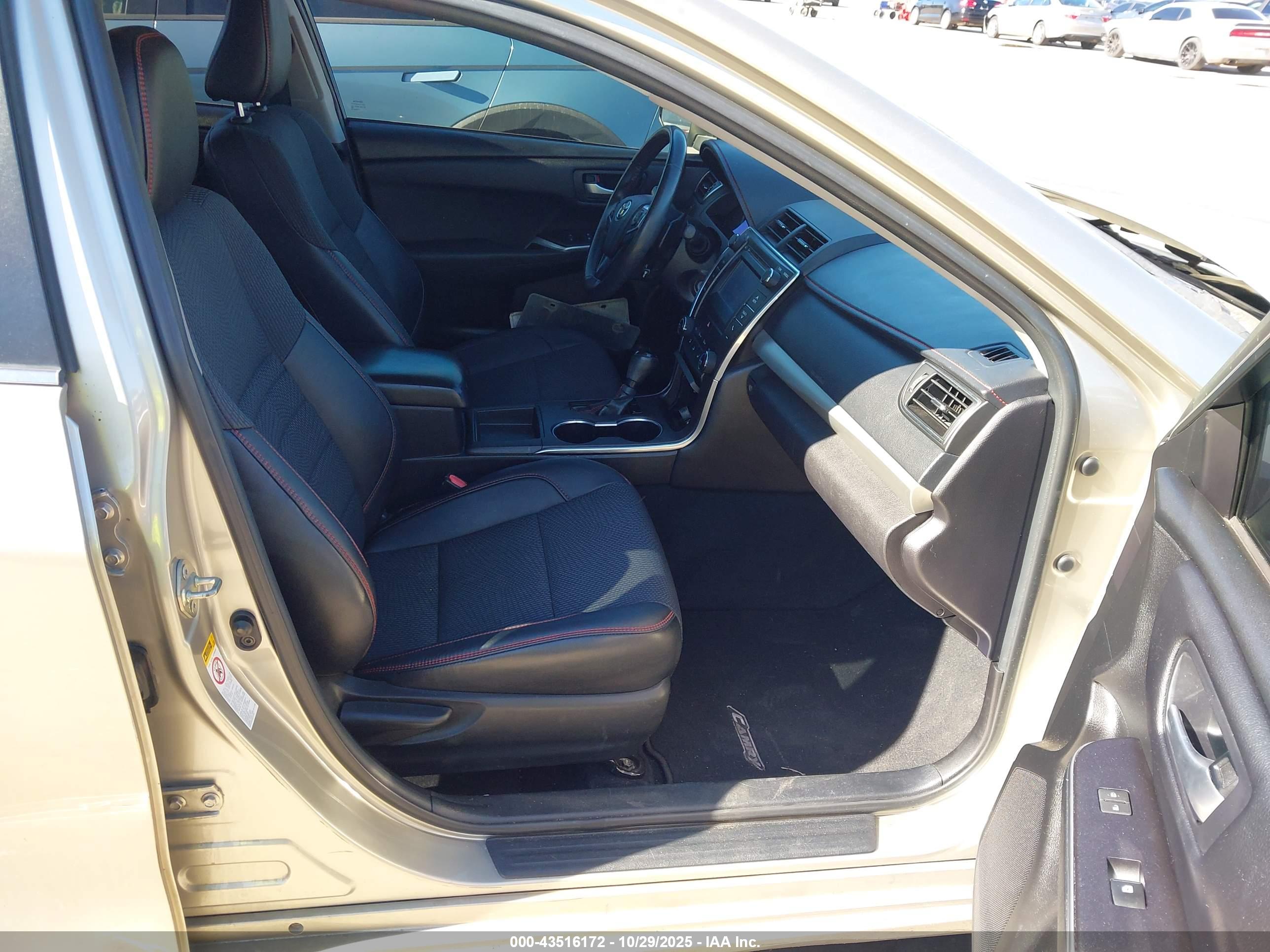 TOYOTA CAMRY image 5