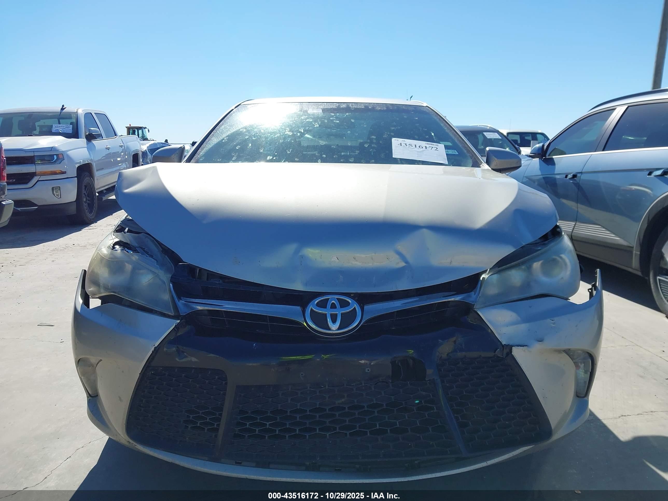 TOYOTA CAMRY image 6