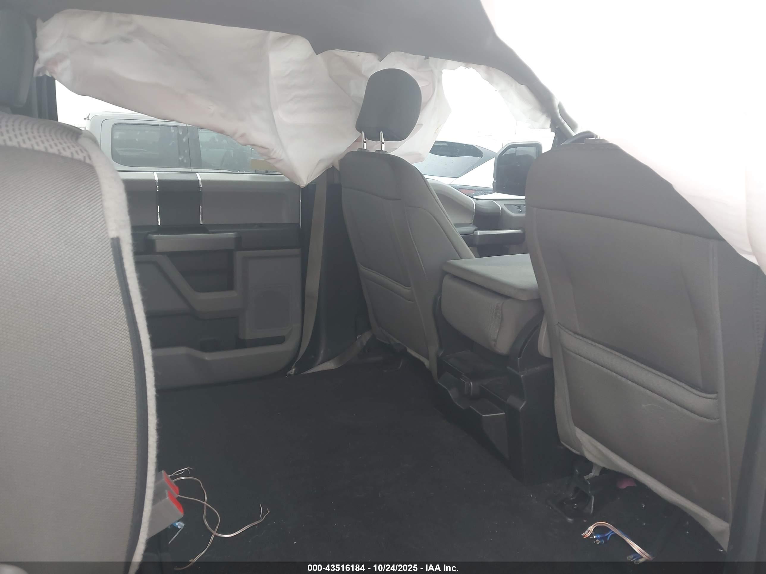 FORD F-150 image 8
