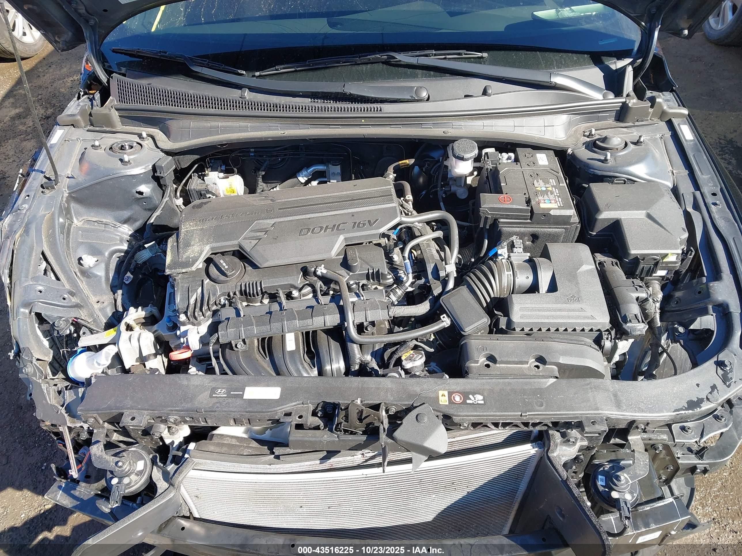HYUNDAI ELANTRA image 10