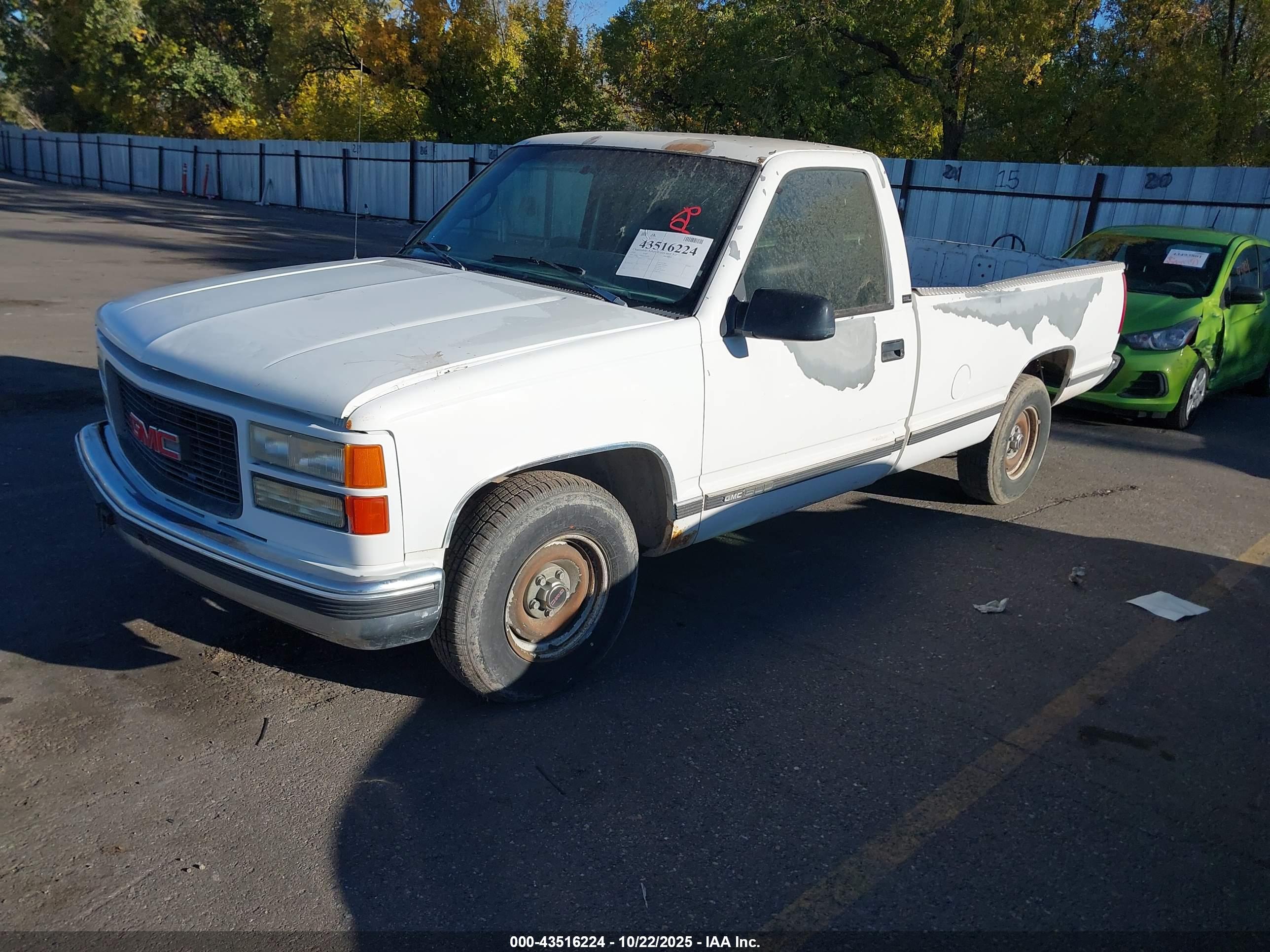 GMC SIERRA image 2