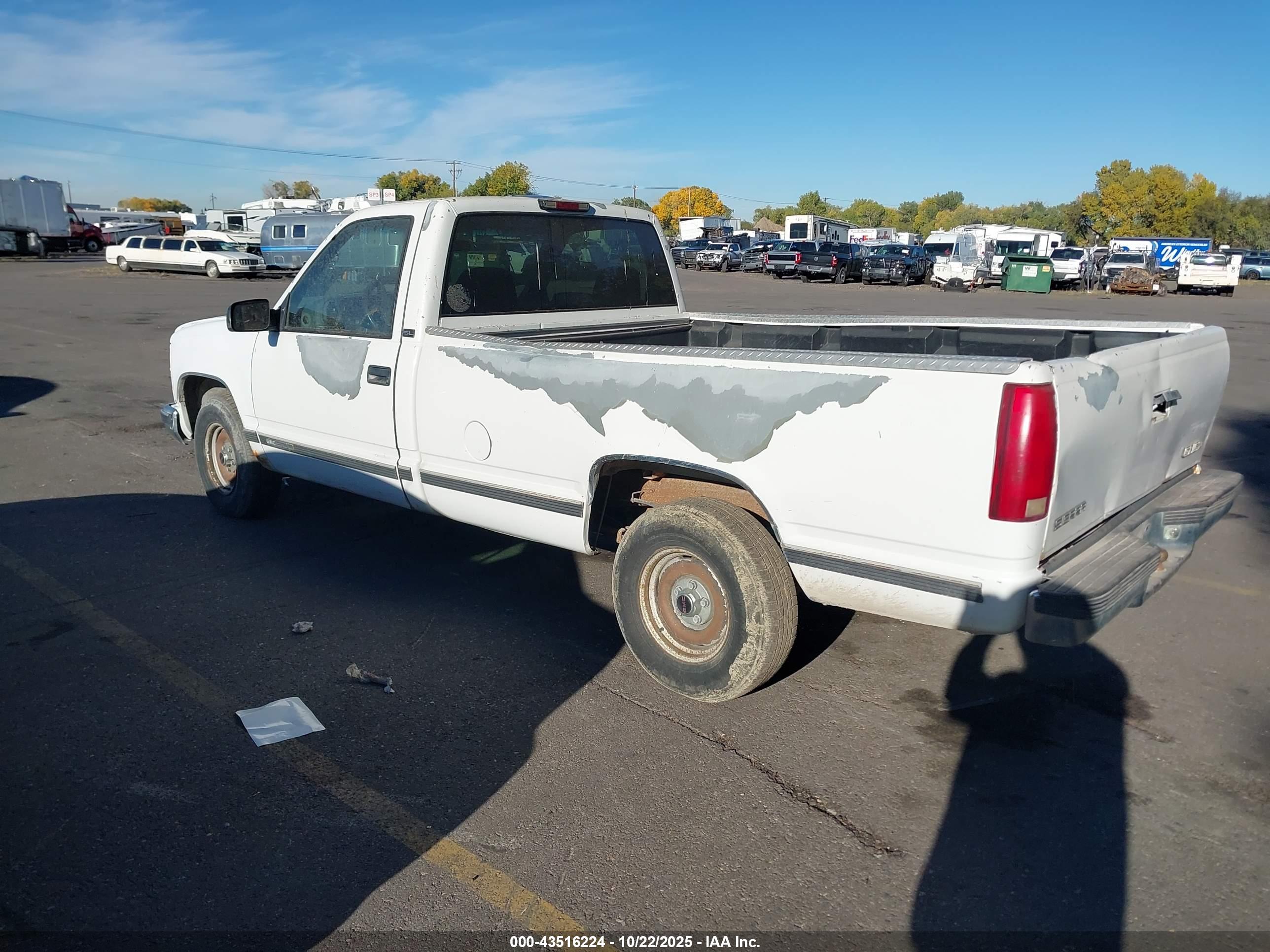 GMC SIERRA image 3
