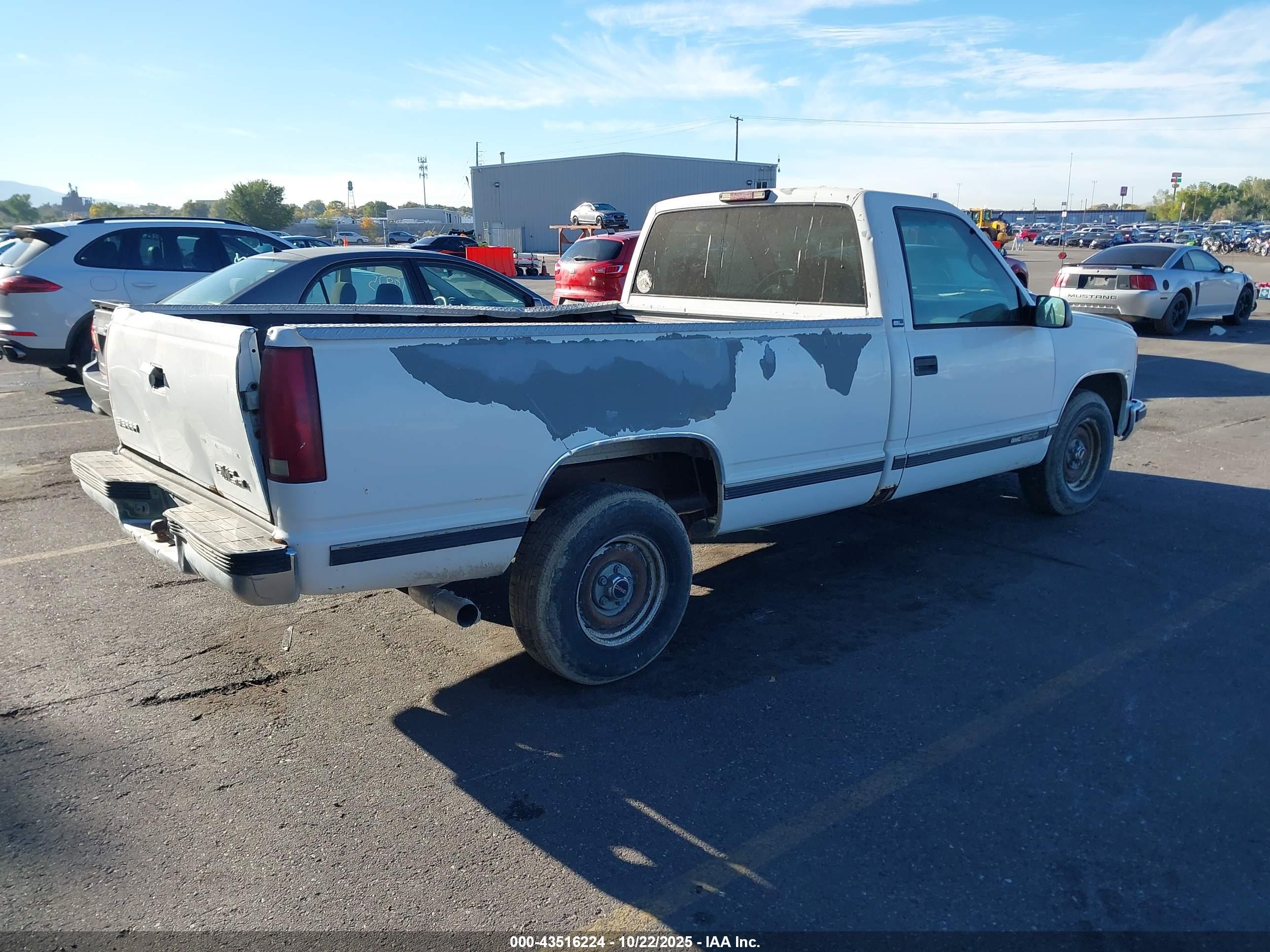 GMC SIERRA image 4