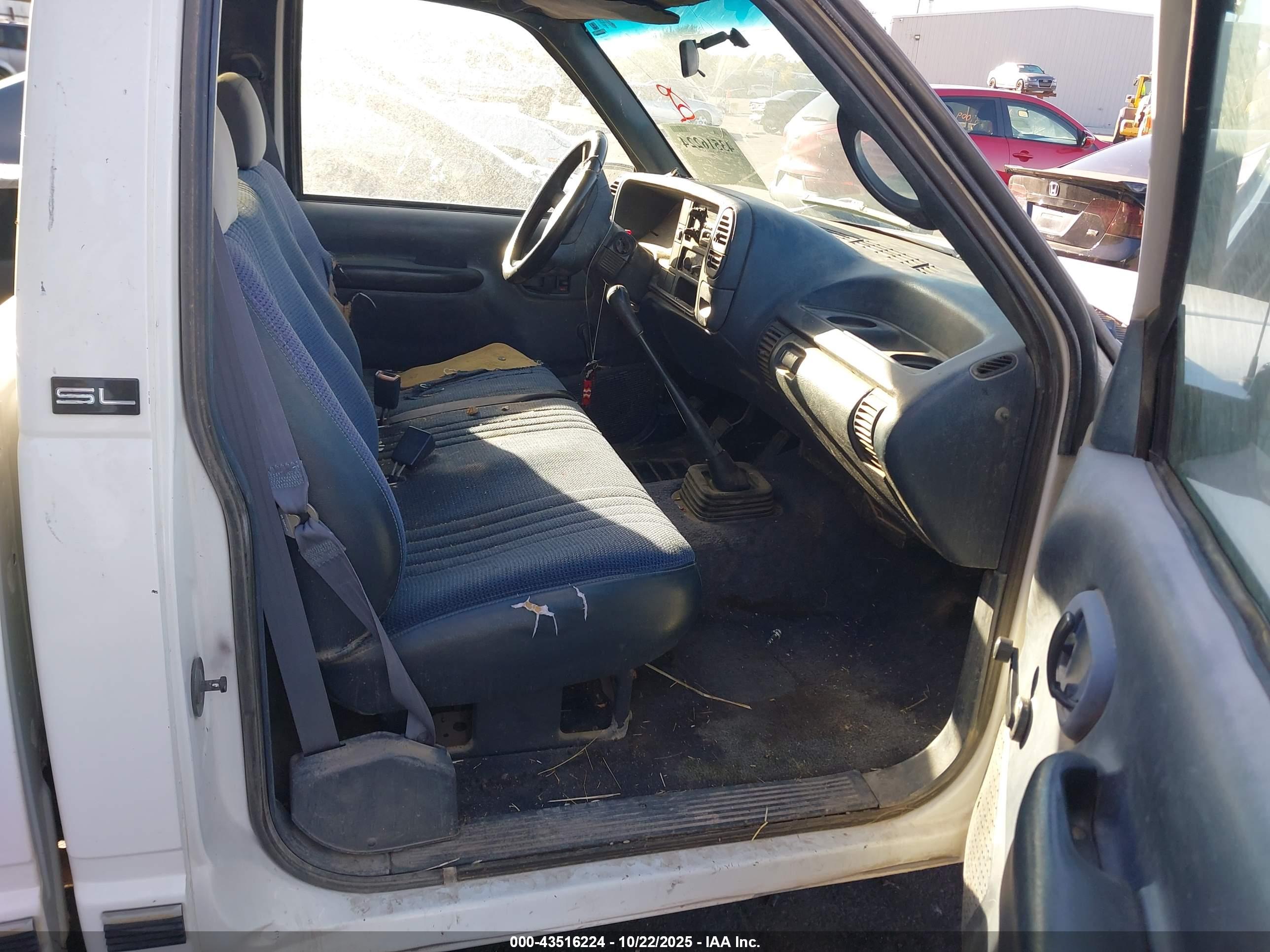 GMC SIERRA image 5