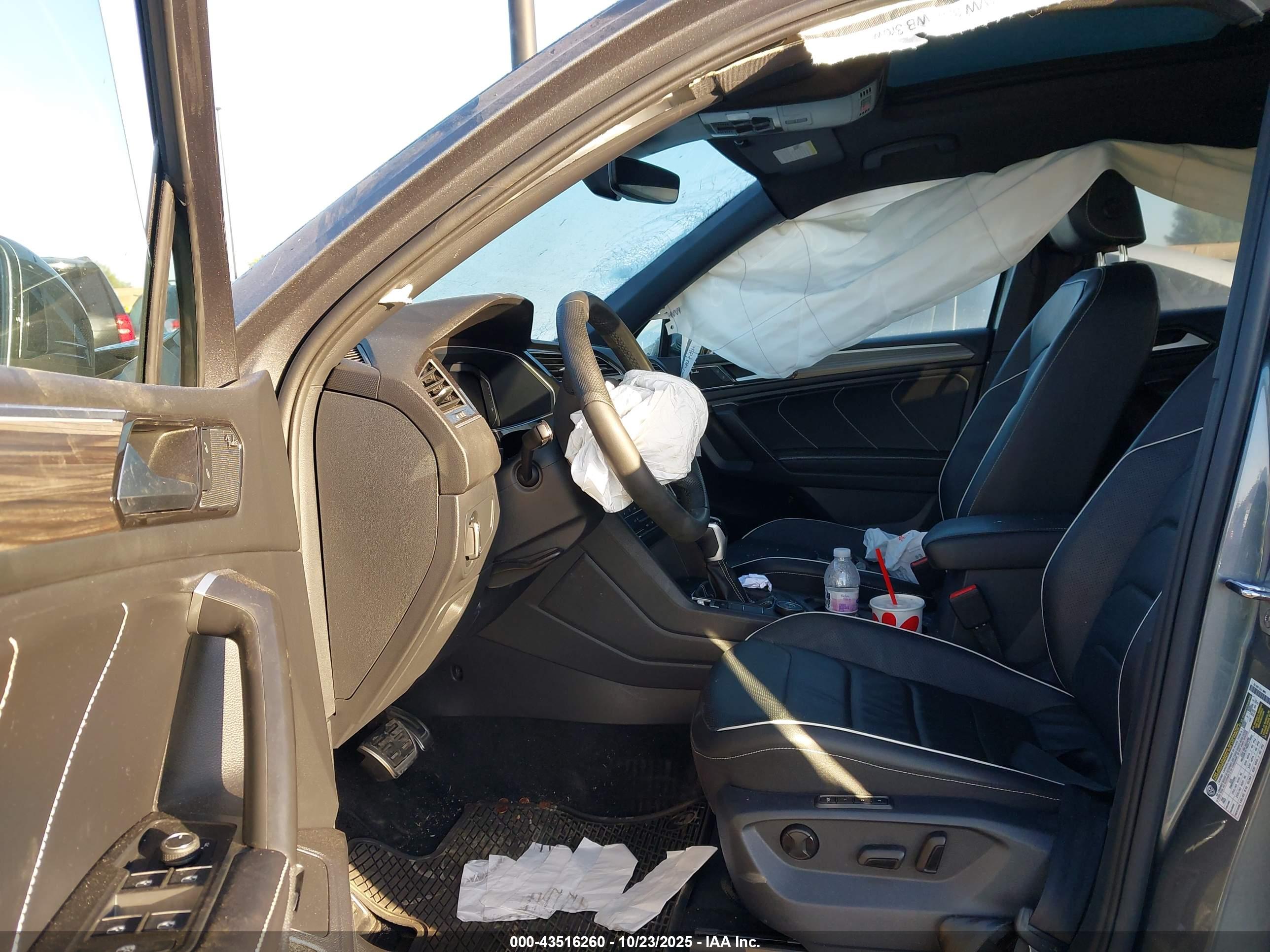 VOLKSWAGEN TIGUAN image 5