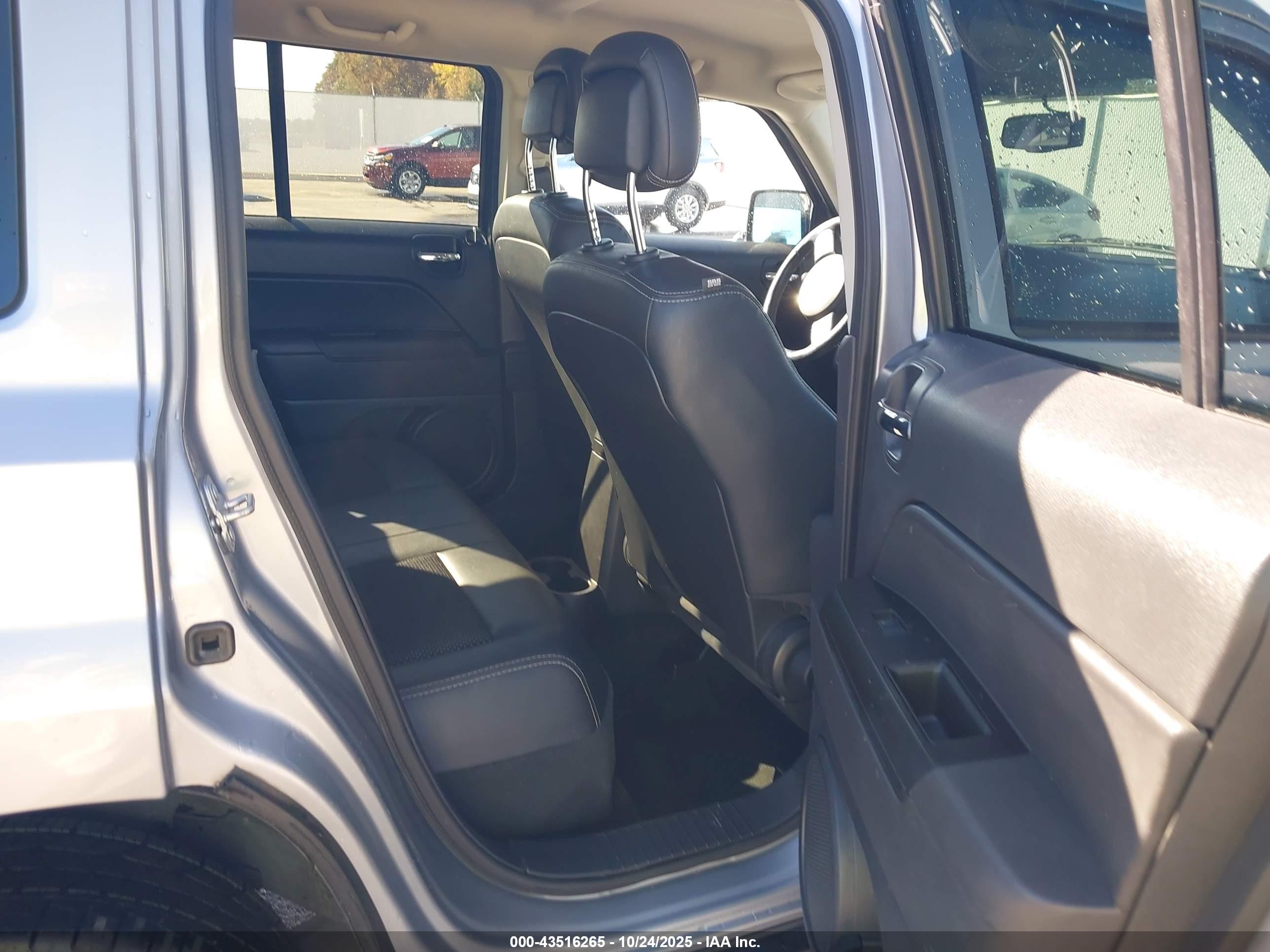 JEEP PATRIOT image 8