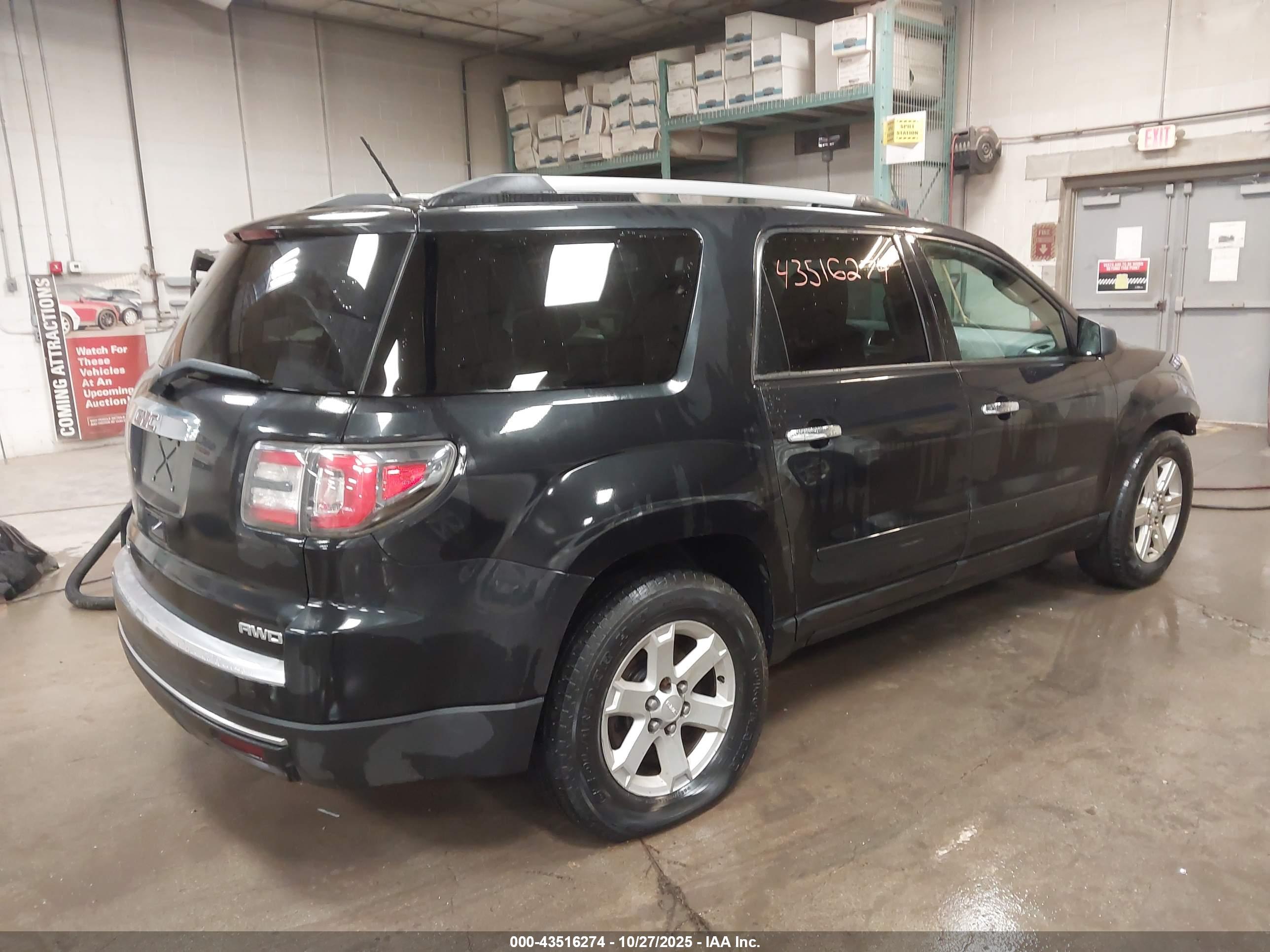 GMC ACADIA image 4