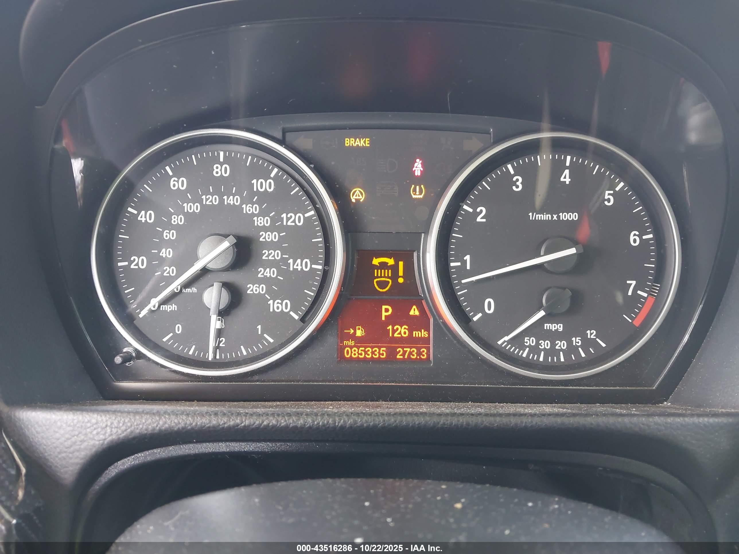 BMW 328I image 7