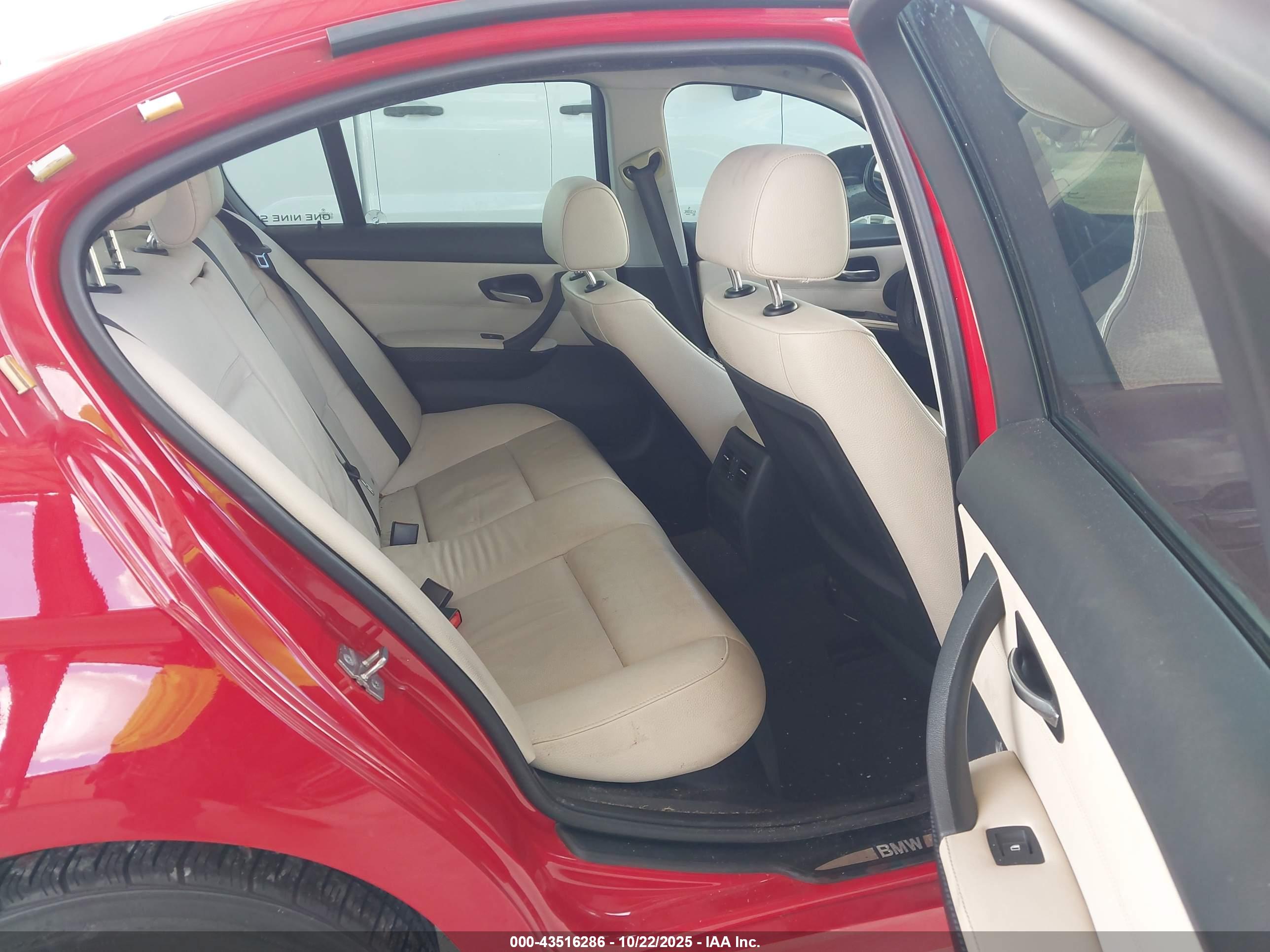 BMW 328I image 8