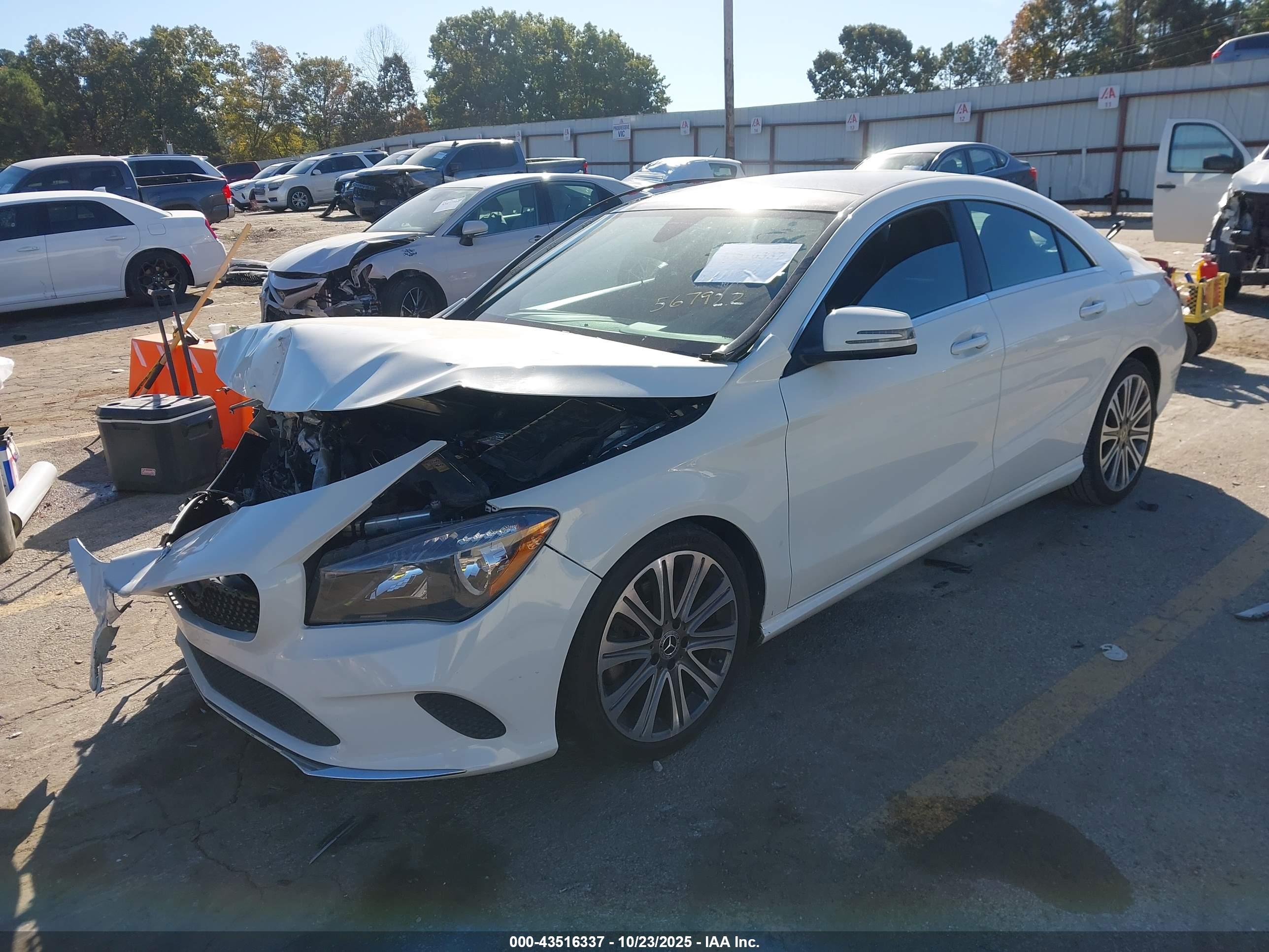 MERCEDES-BENZ CLA image 2