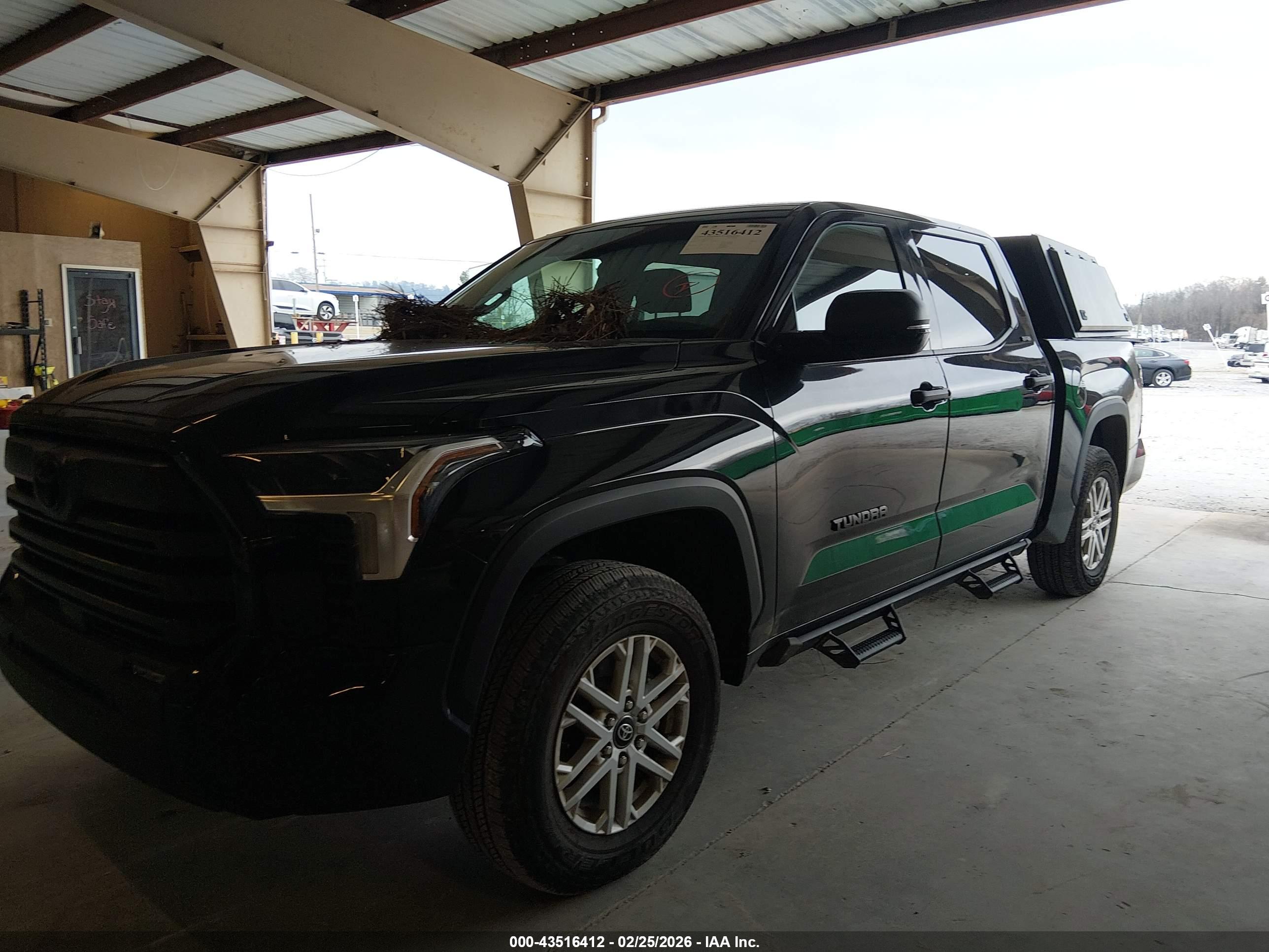 TOYOTA TUNDRA image 2