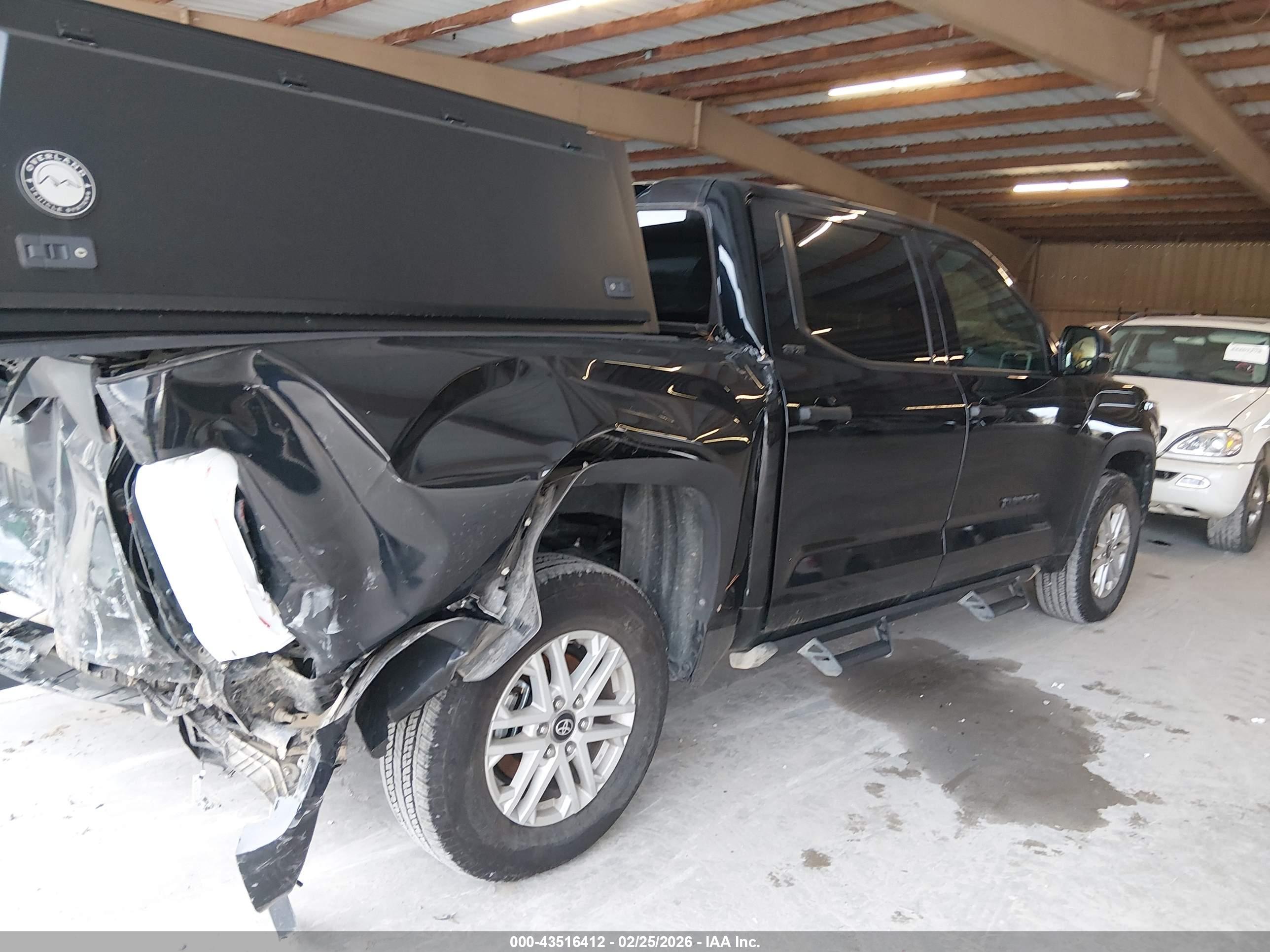 TOYOTA TUNDRA image 4