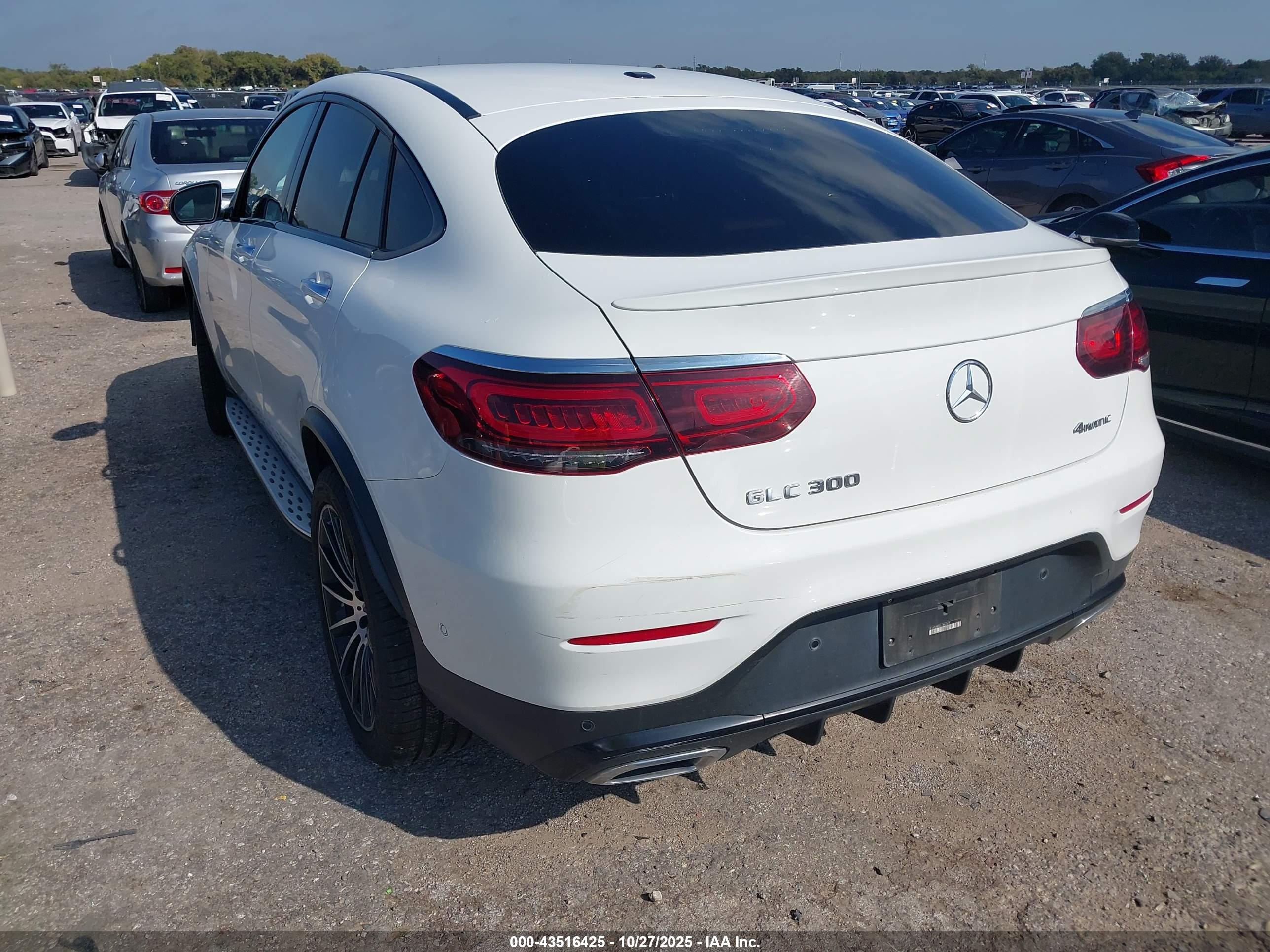 MERCEDES-BENZ GLC image 3
