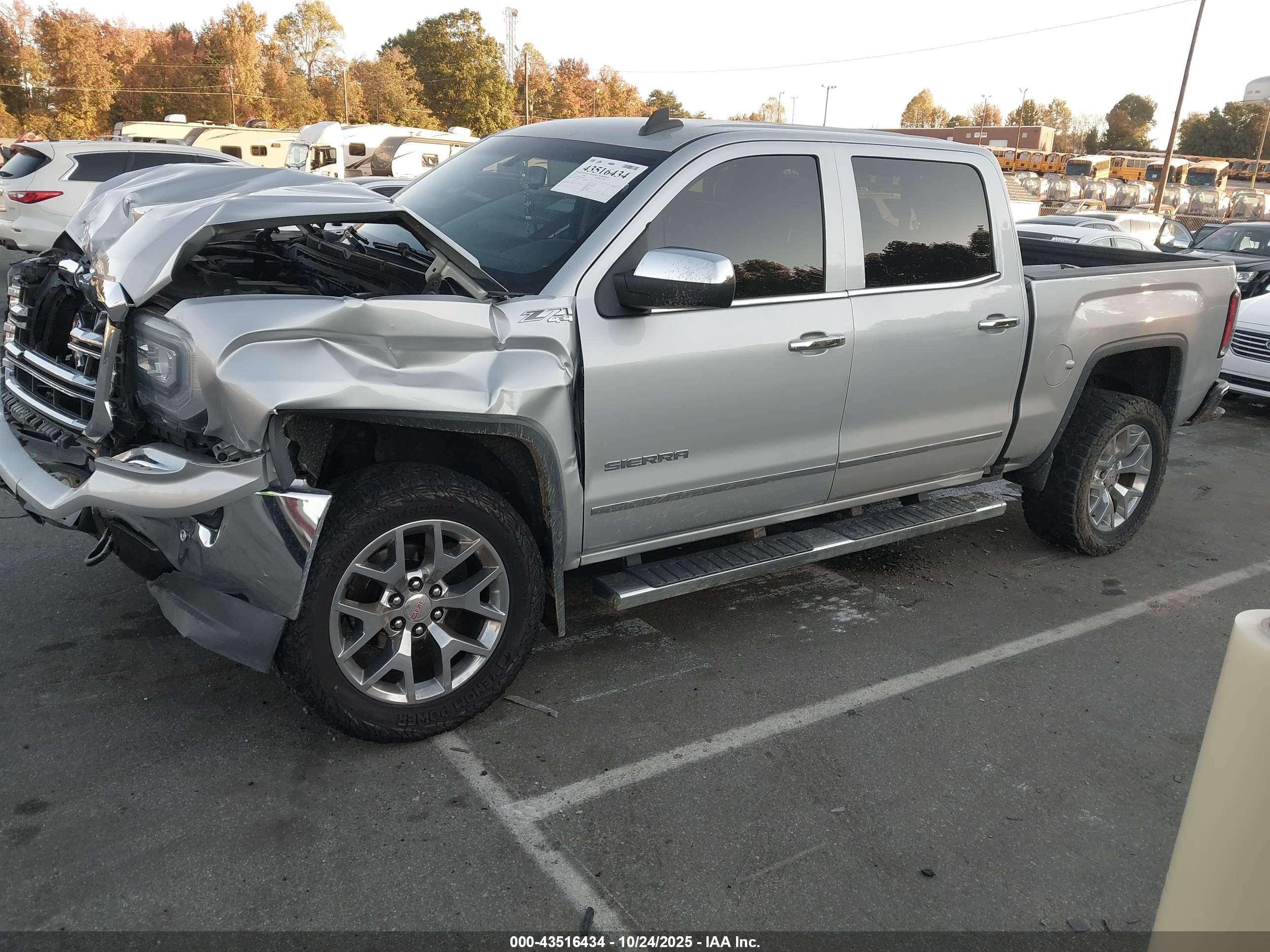 GMC SIERRA image 2