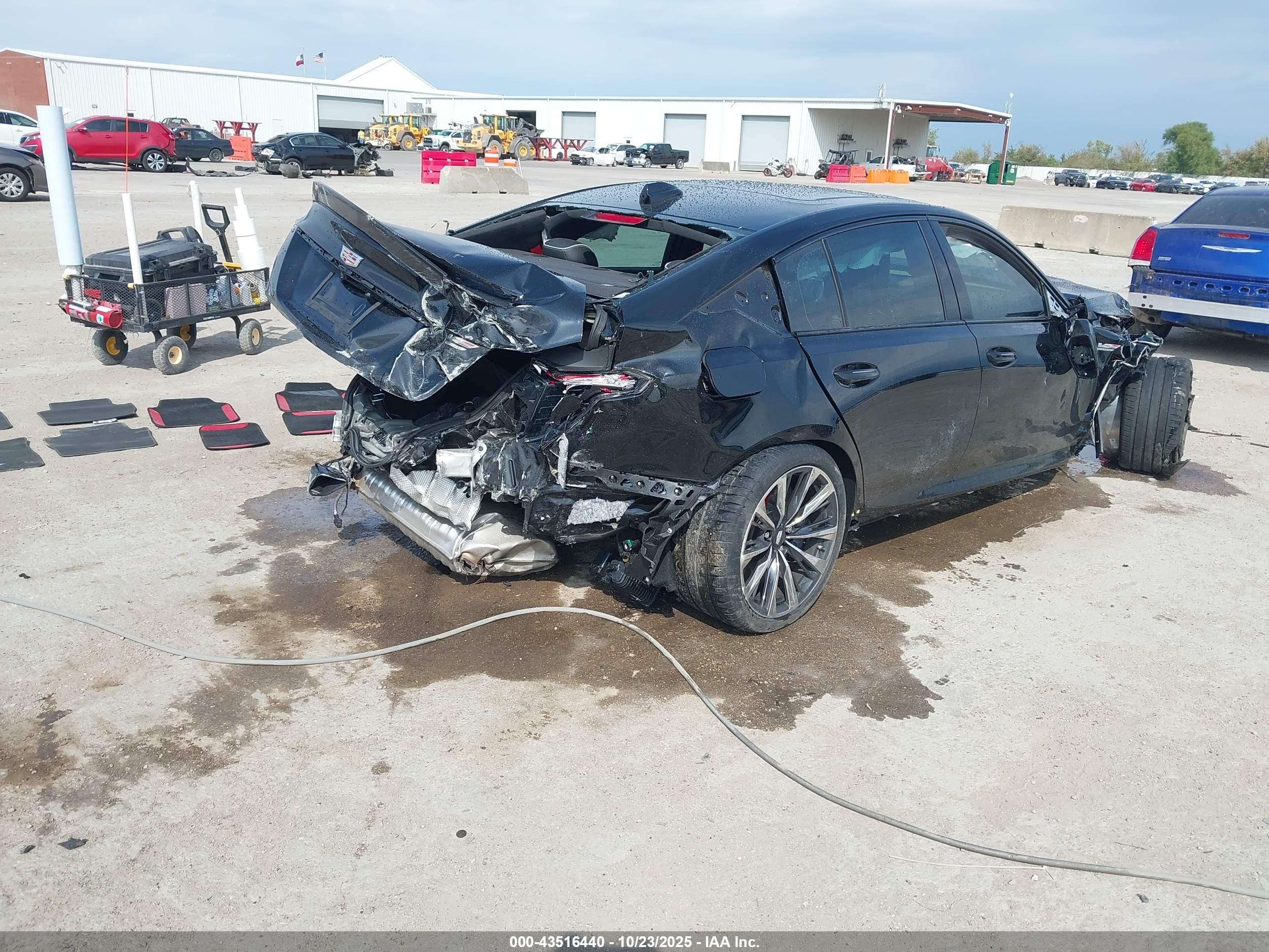 CADILLAC CT5-V image 4