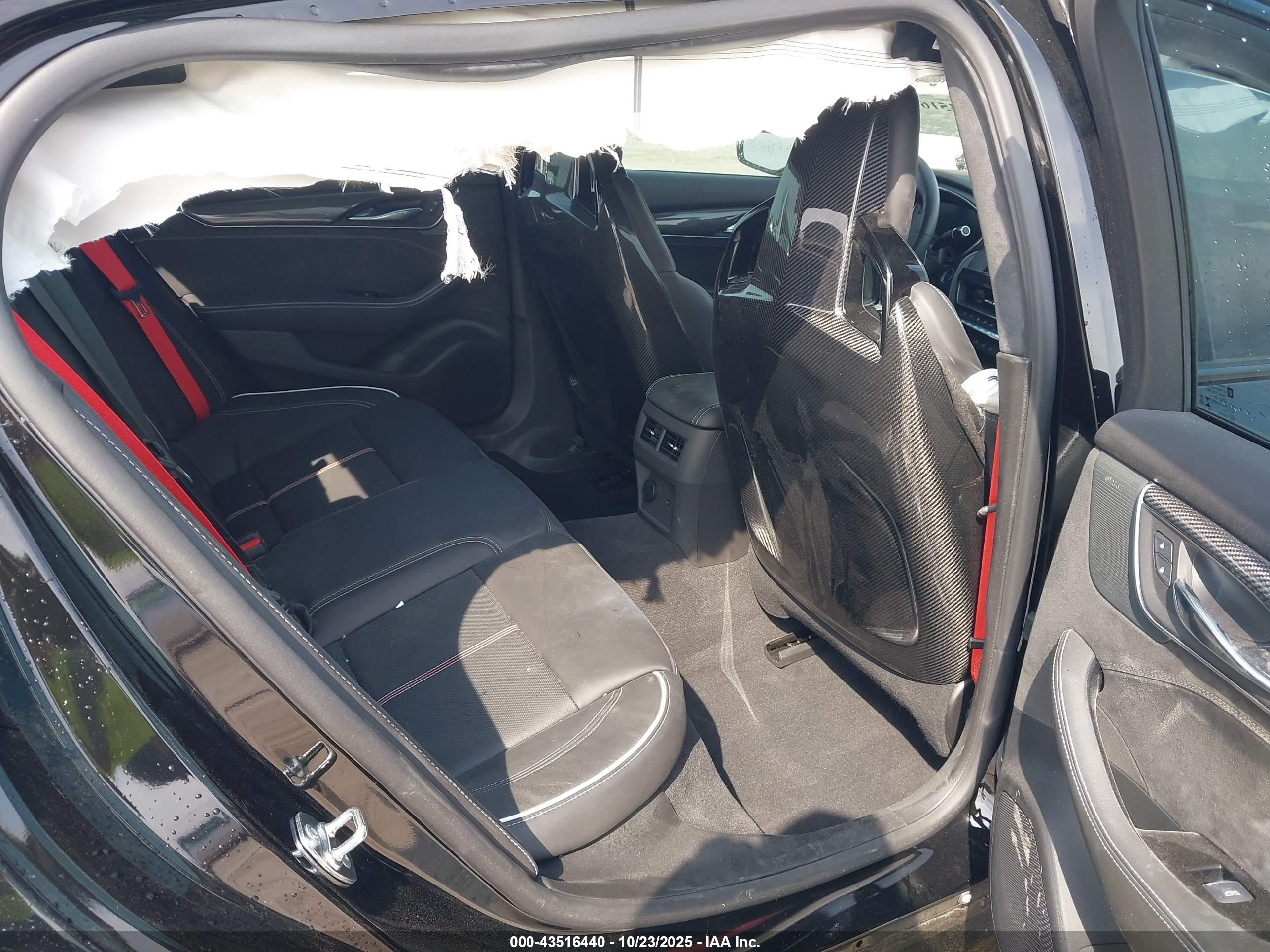 CADILLAC CT5-V image 8