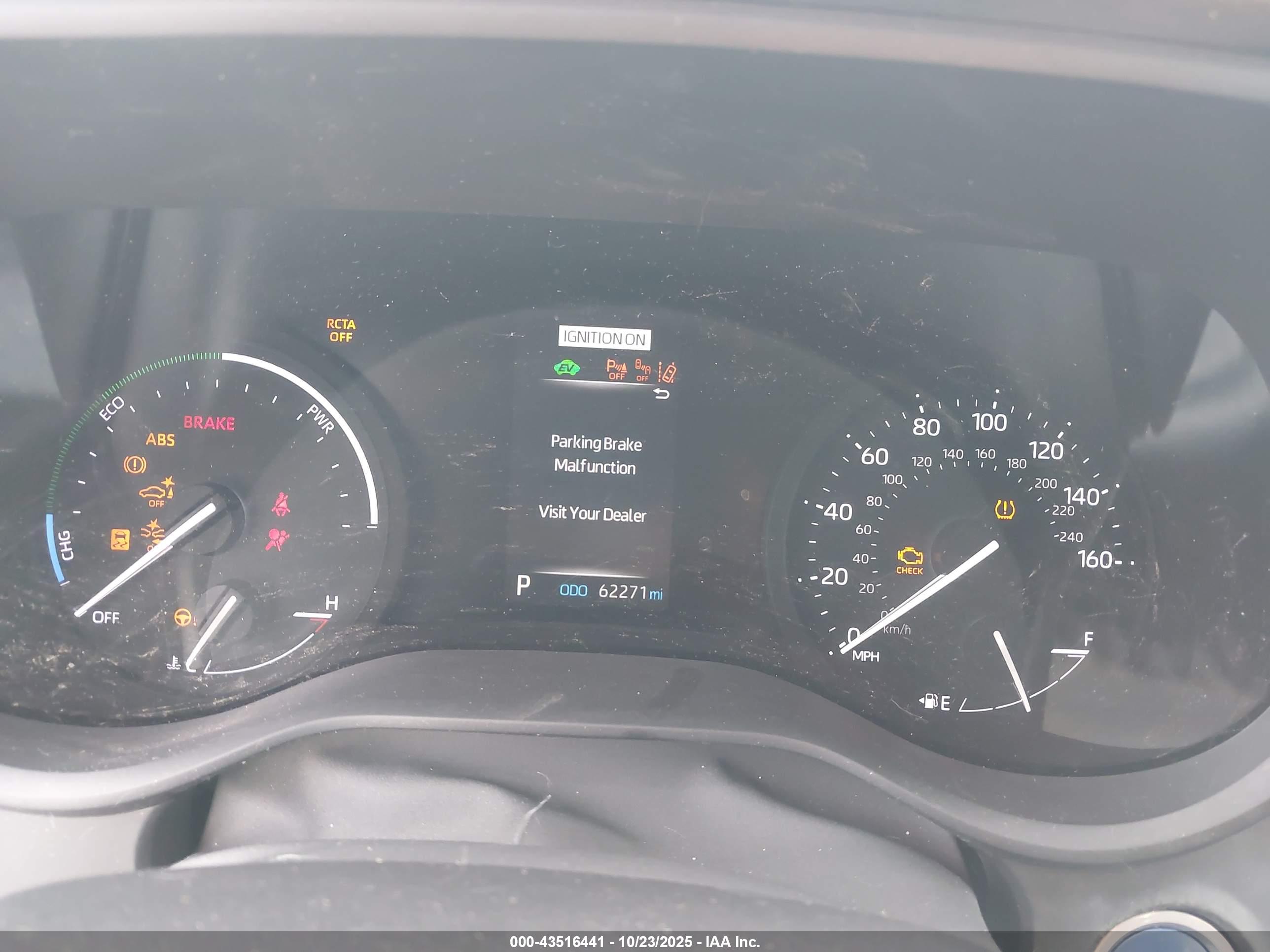 TOYOTA SIENNA image 7