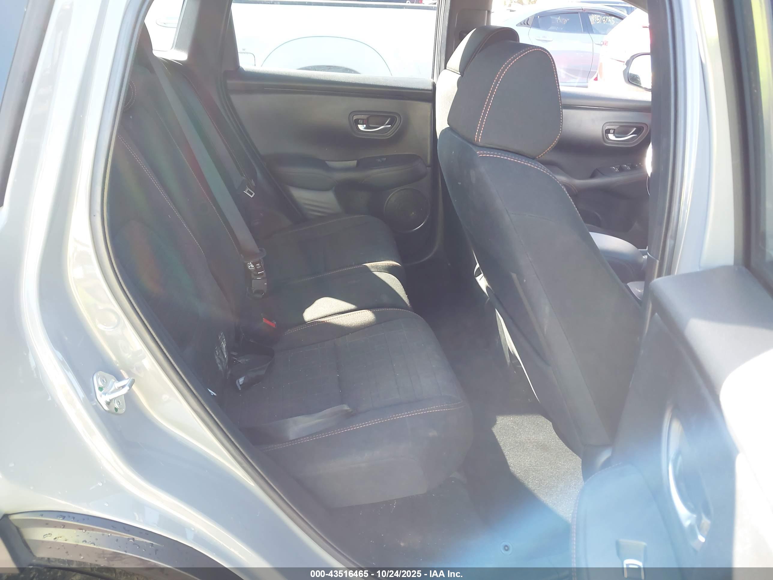 HONDA HR-V image 8