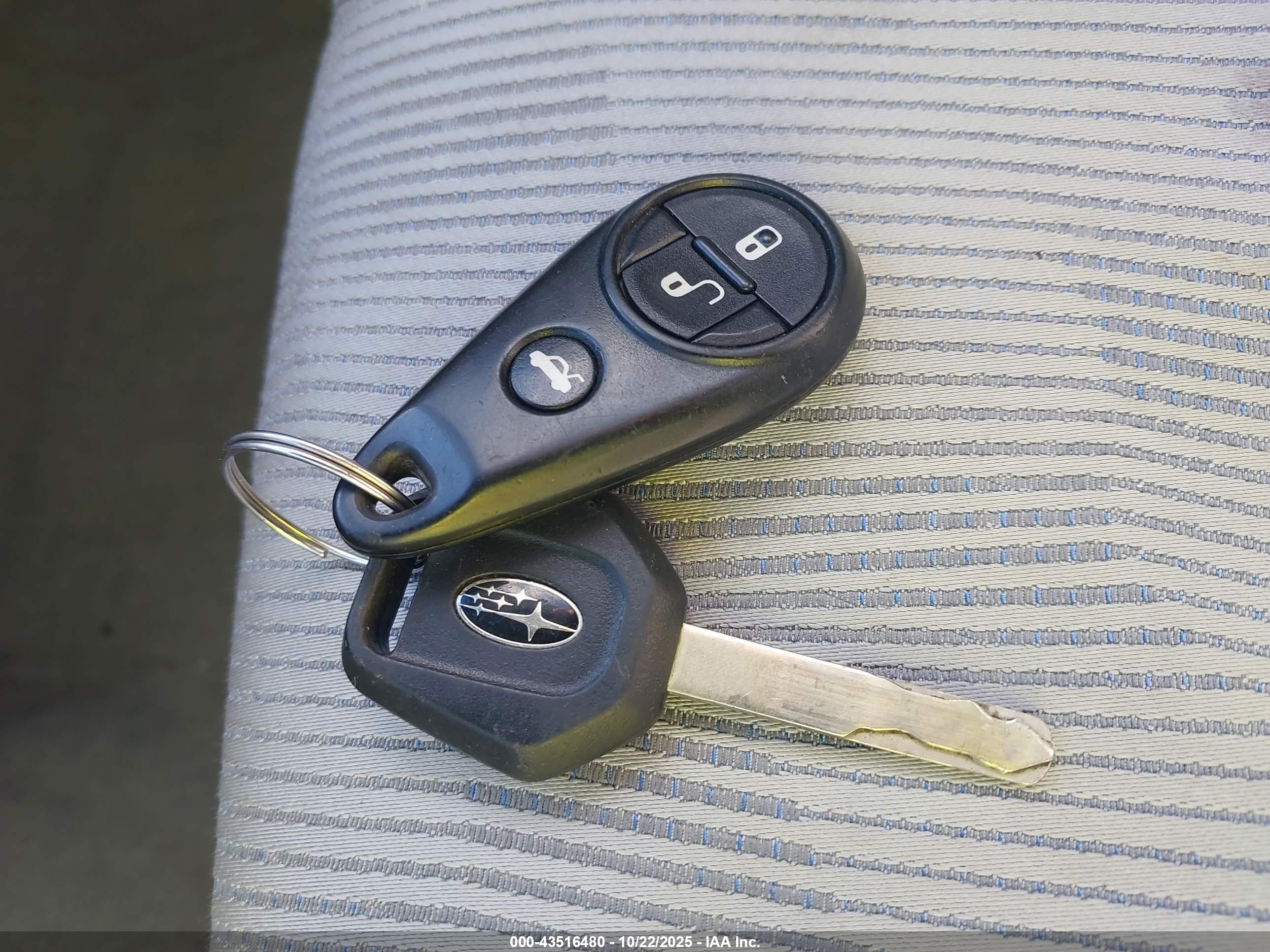 SUBARU FORESTER image 11