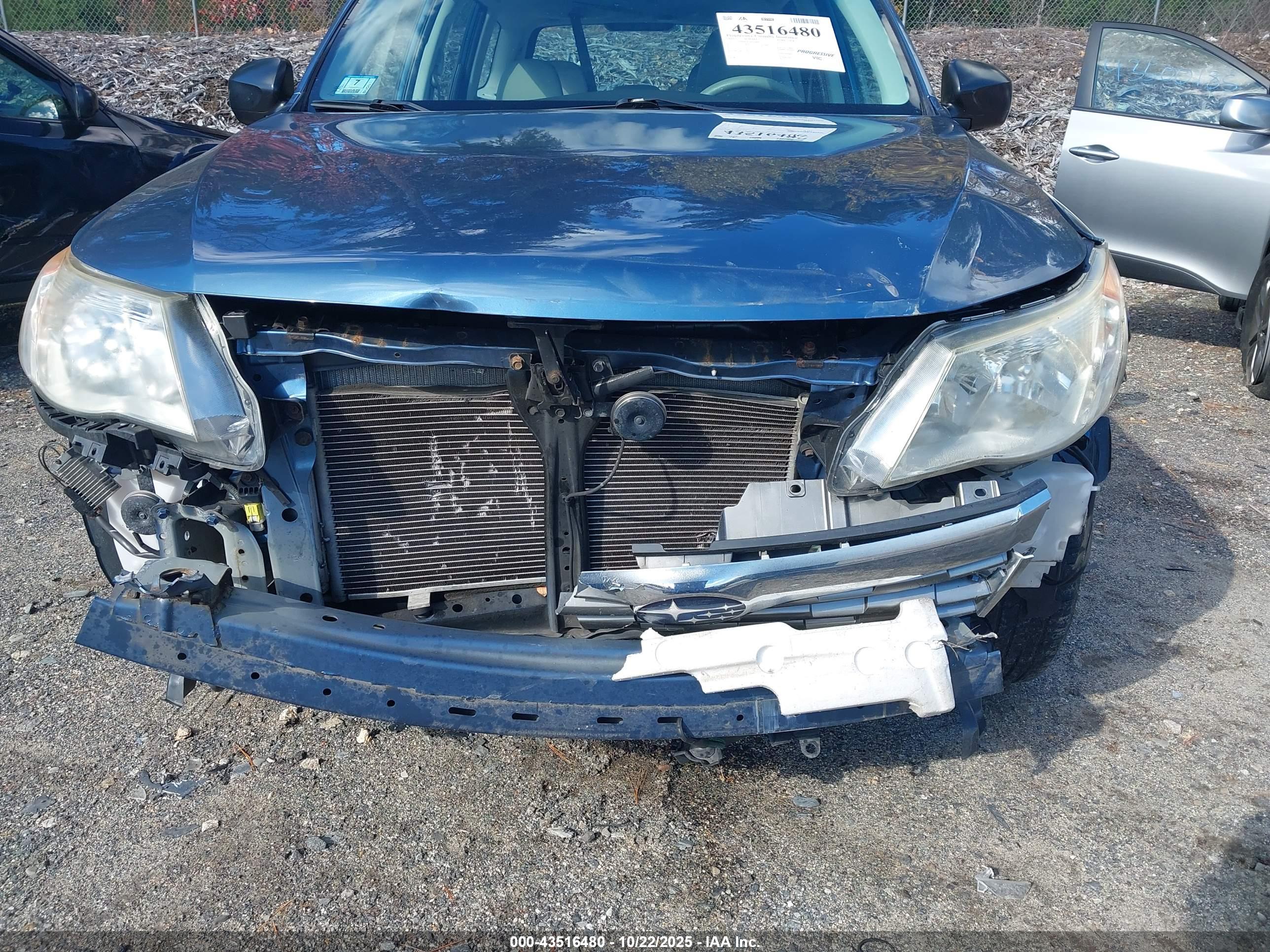SUBARU FORESTER image 6