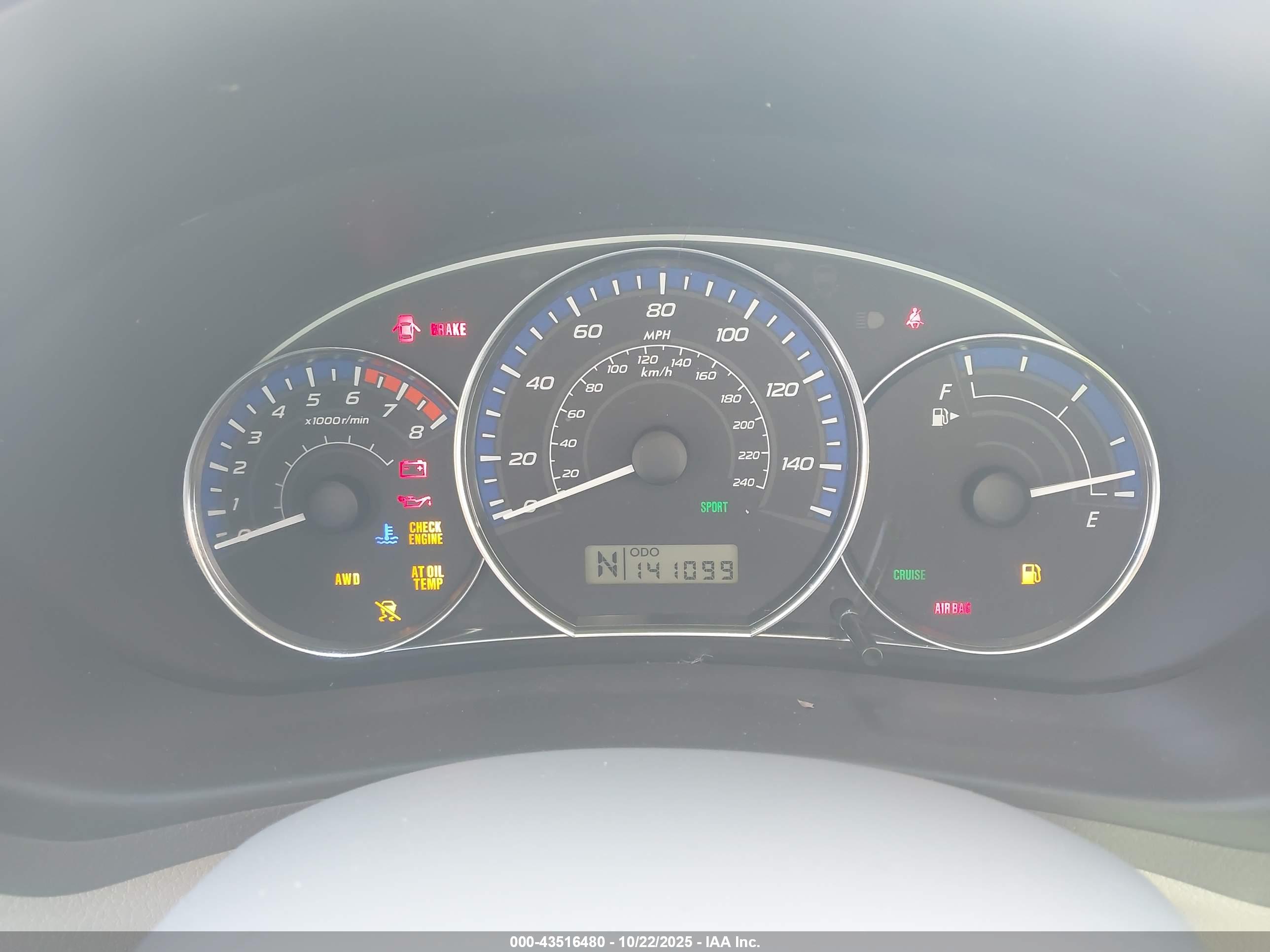 SUBARU FORESTER image 7