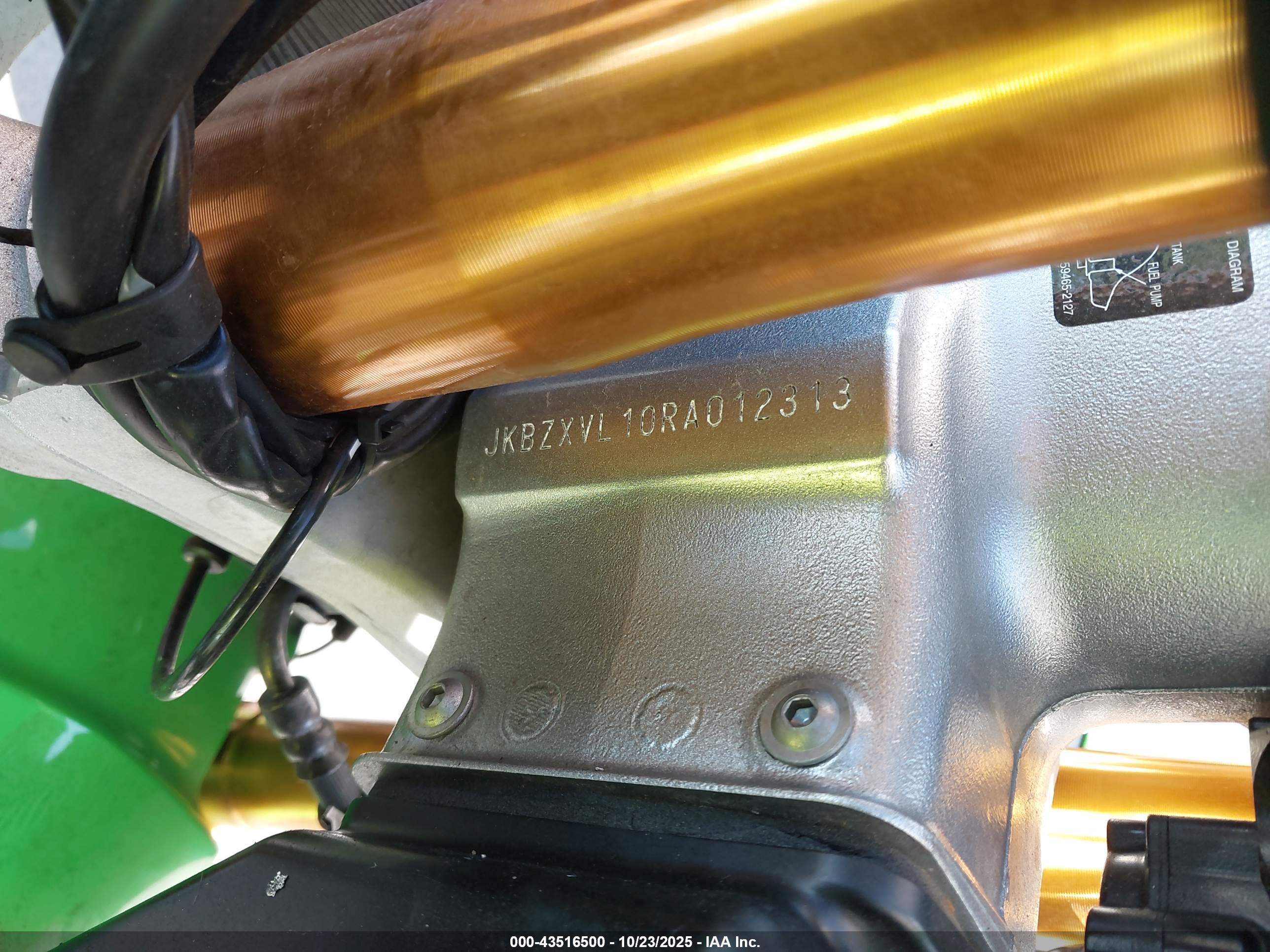 KAWASAKI ZX1002 image 10